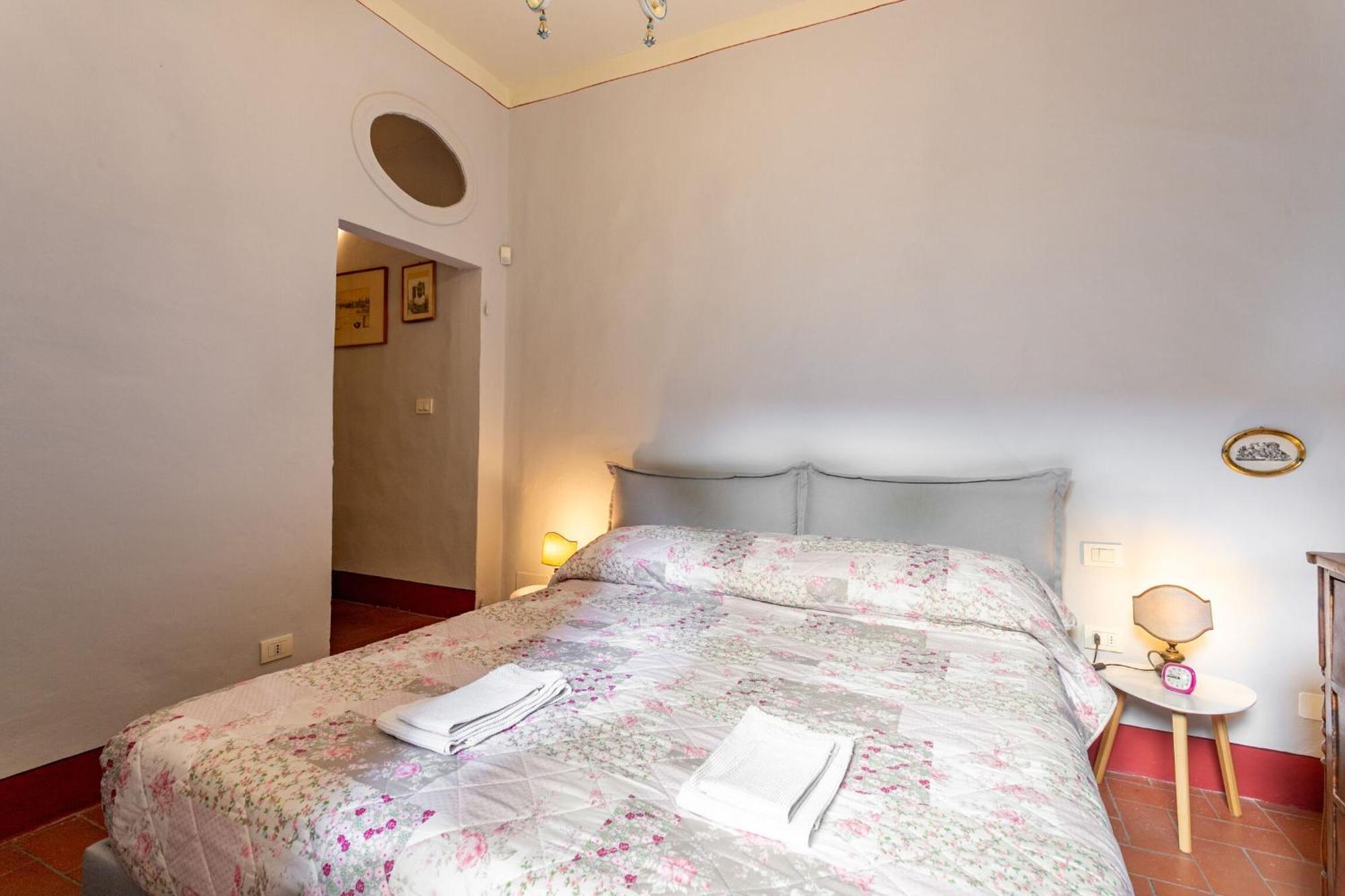 Appartement Santa Croce Dante's View With Terrace By Halldis