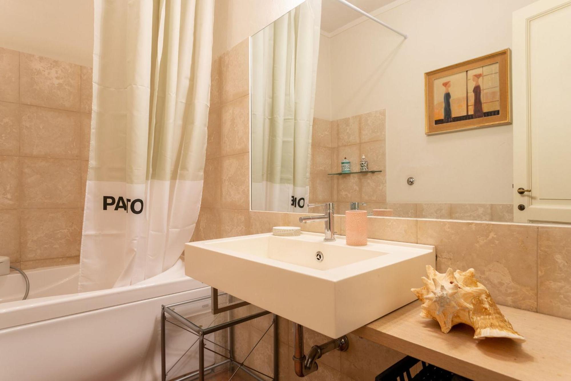 Appartement Santa Croce Dante's View With Terrace By Halldis Florence