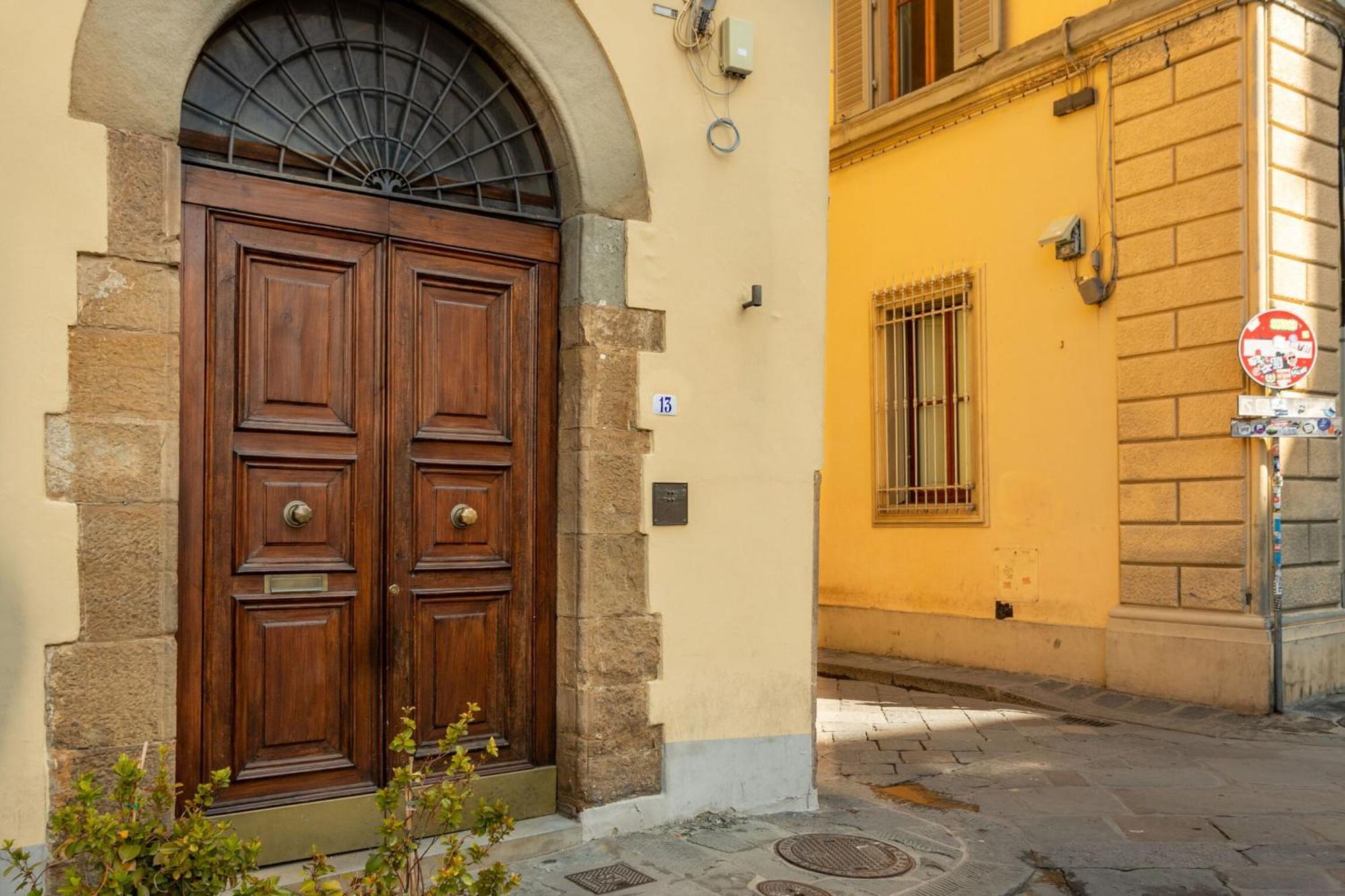 Appartement Santa Croce Dante's View With Terrace By Halldis