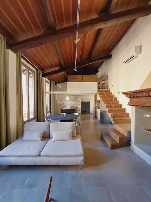 Ponte Vecchio - Luxury - Town Center Apartment *