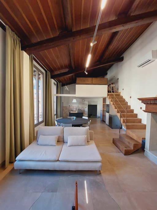 Ponte Vecchio - Luxury - Town Center *