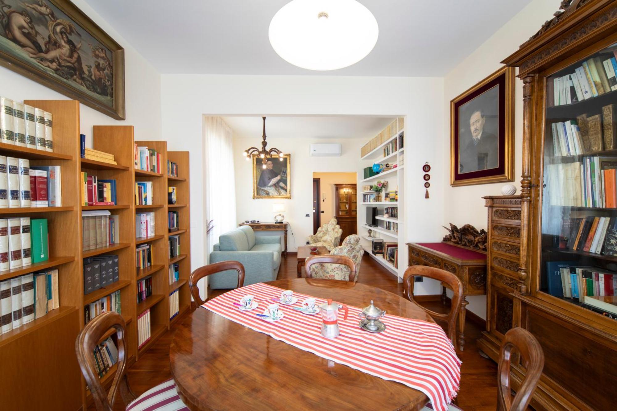 Bright Flat Close To The Centre * Florence