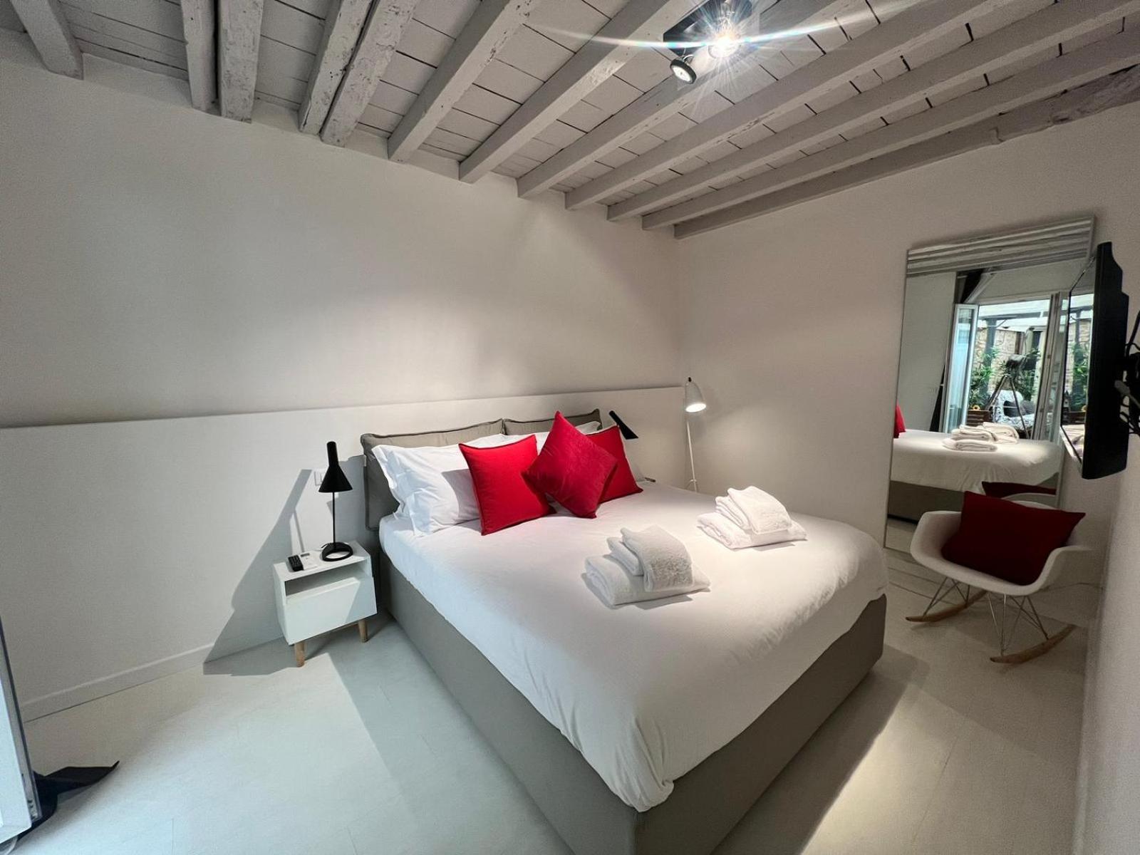 Appartement New Ground Floor And Patio Florence