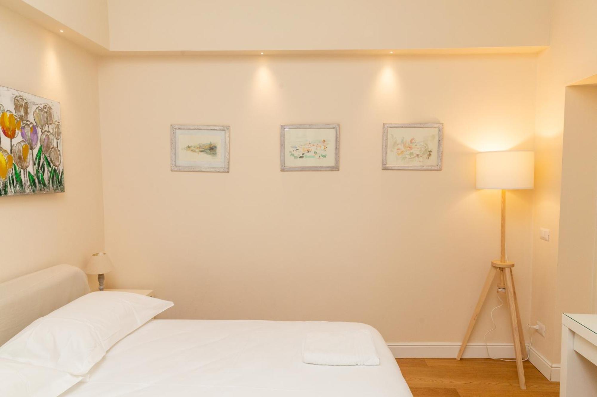 Appartement Cozy Santa Maria Novella Uffizi Duomo 2beds-2baths *