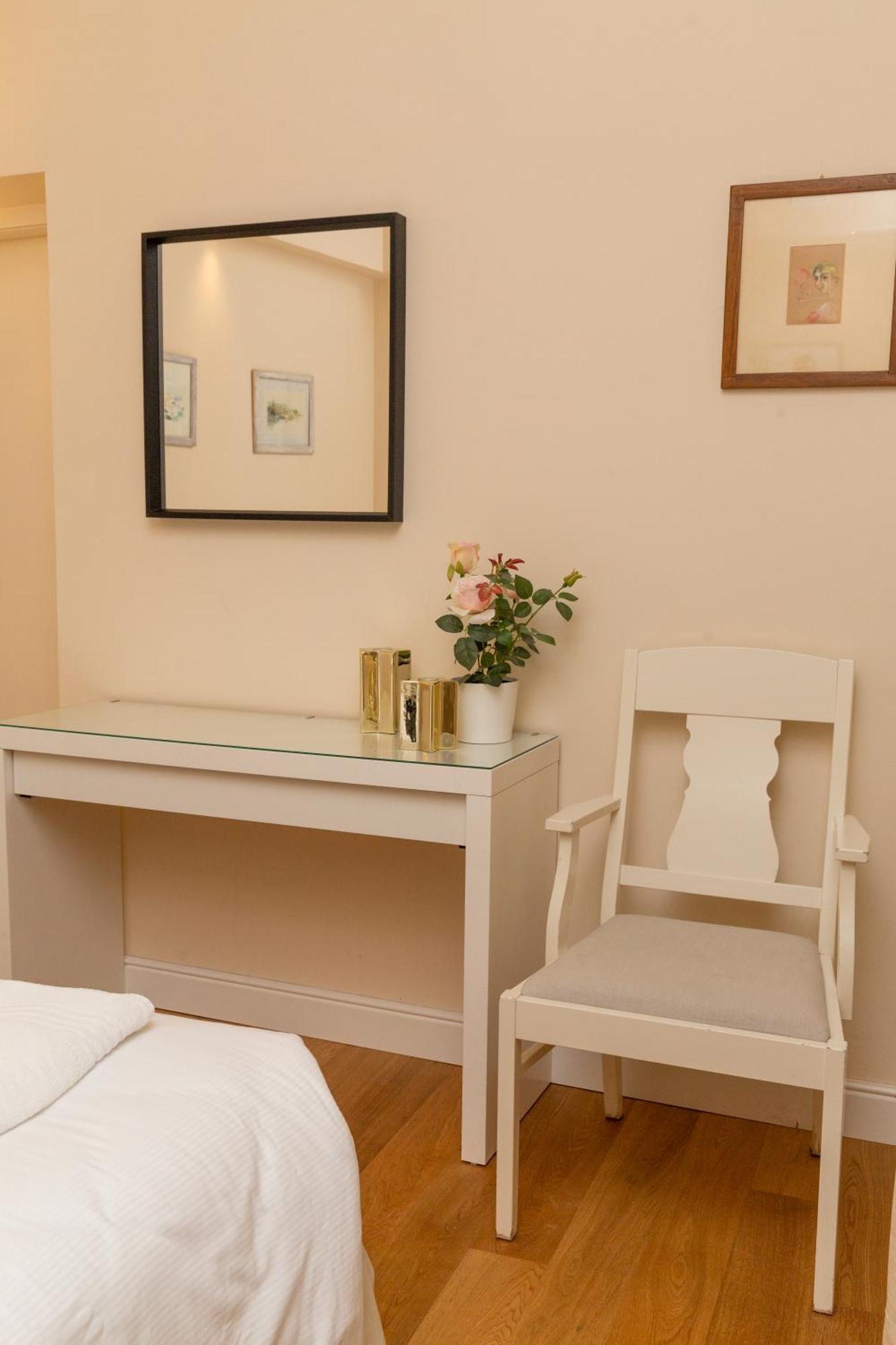 Appartement Cozy Santa Maria Novella Uffizi Duomo 2beds-2baths *