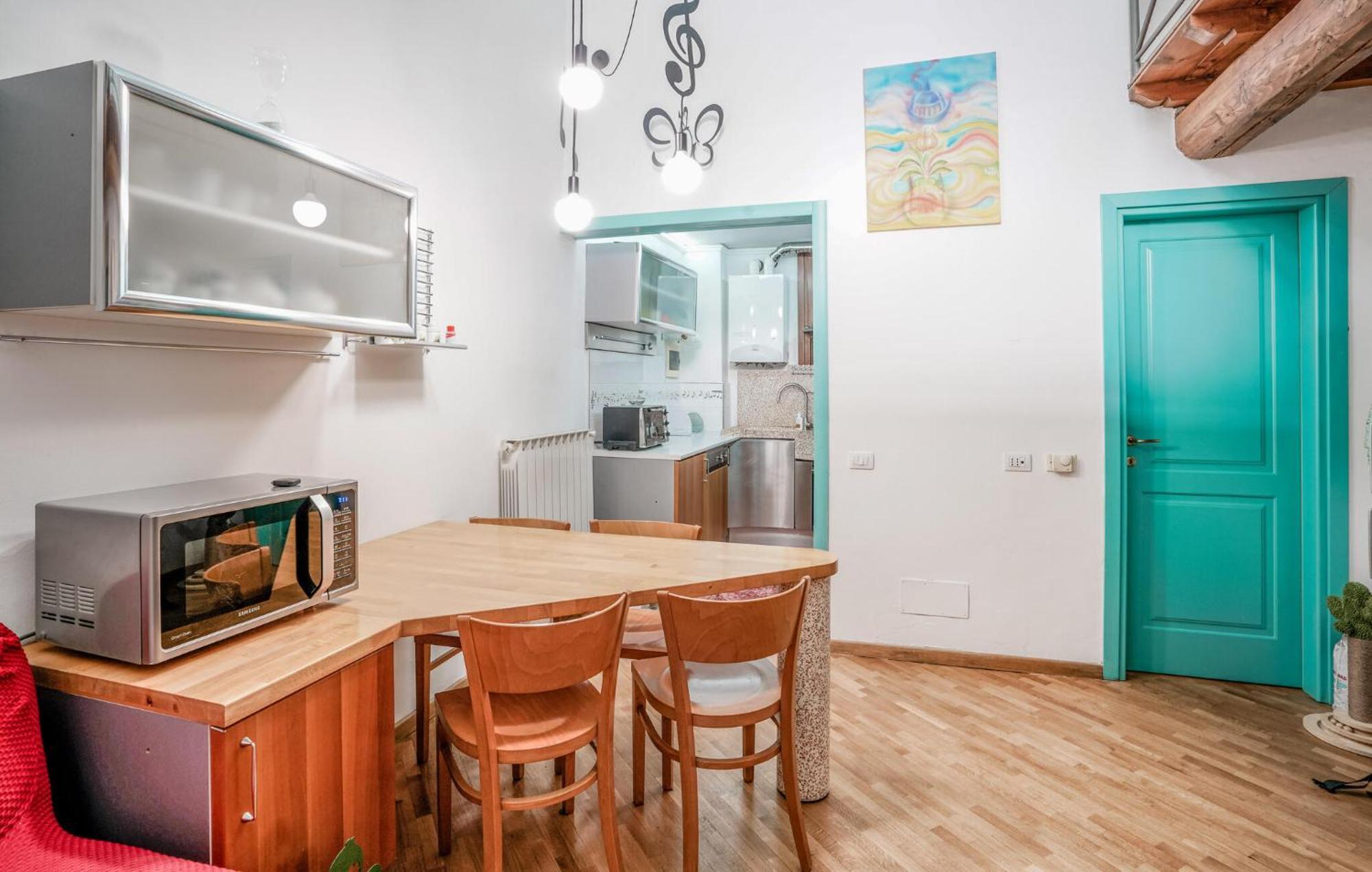 Appartement 2 Bedroom Beautiful In *