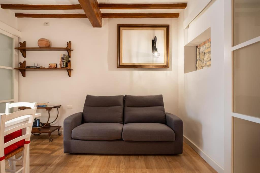 Apartment Keys Of Italy - Mercato 20 - Modern 1 Bedroom Nearby Mercato *