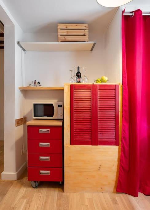 Apartment Keys Of Italy - Mercato 20 - Modern 1 Bedroom Nearby Mercato Florence