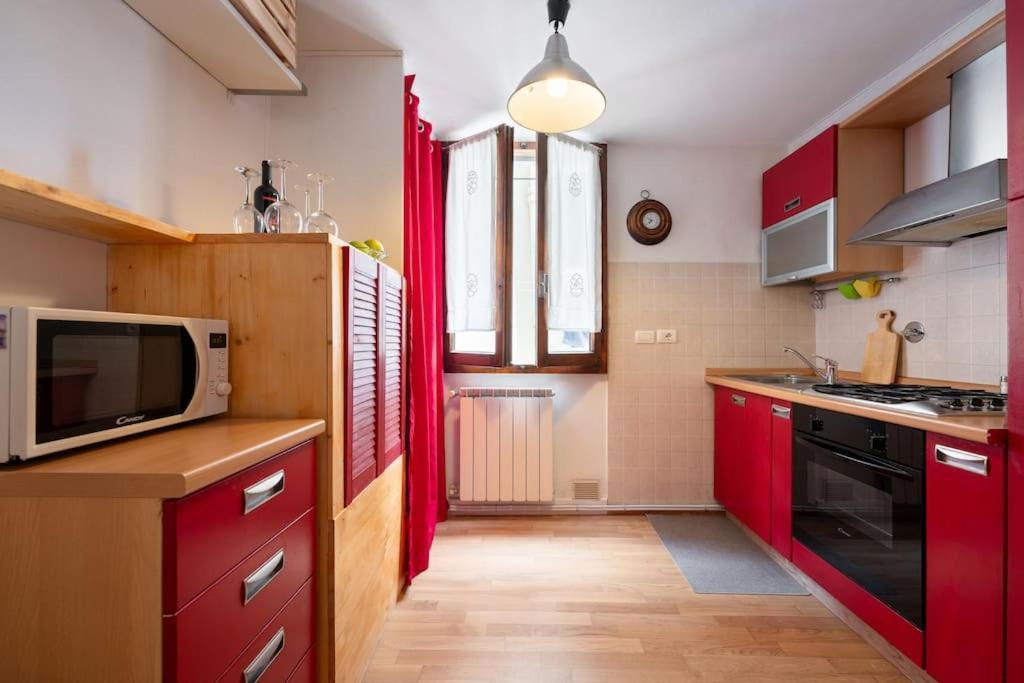 Apartment Keys Of Italy - Mercato 20 - Modern 1 Bedroom Nearby Mercato *