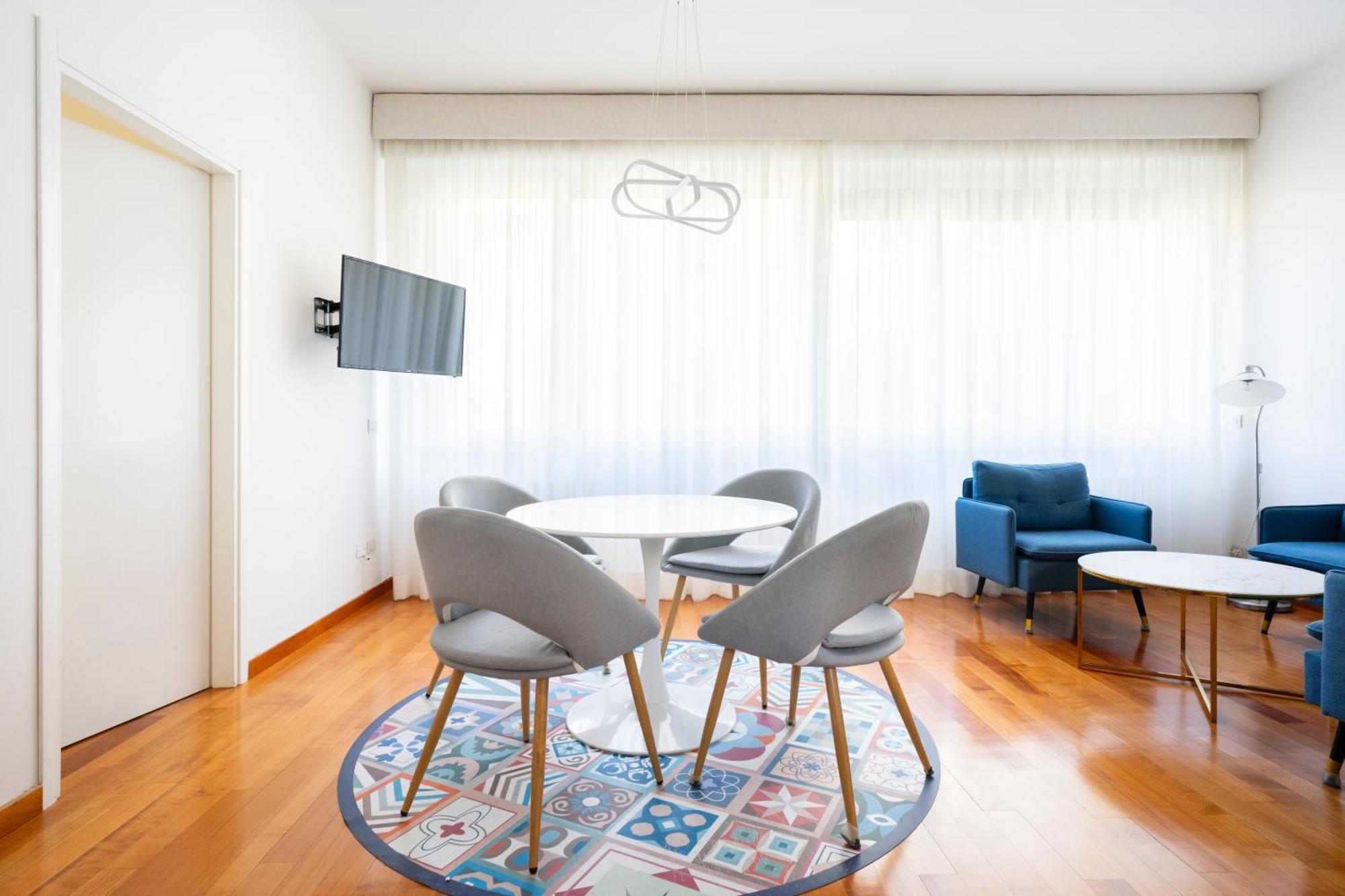 Sprone Apartment *