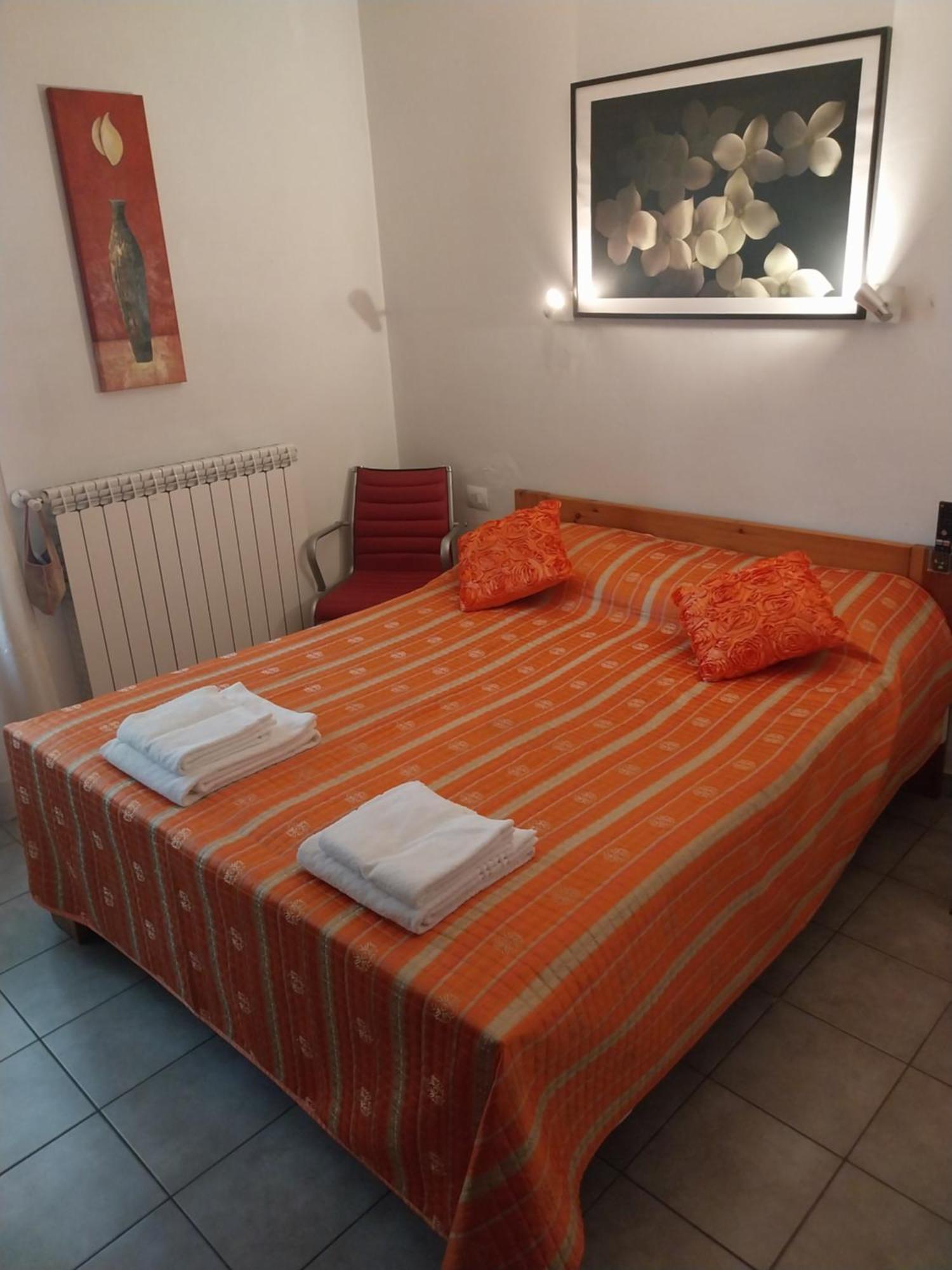 Apartment Bilocale Intero Alloggio *