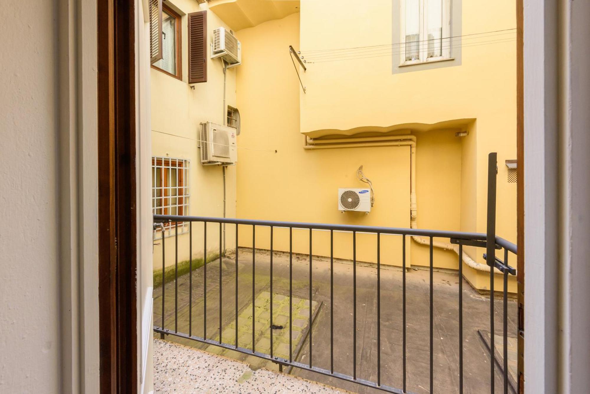 Uffizi 3 Bedrooms By Mmega Apartment *