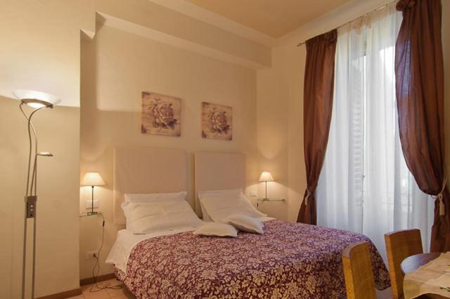 Bed & Bed Peterson Florence