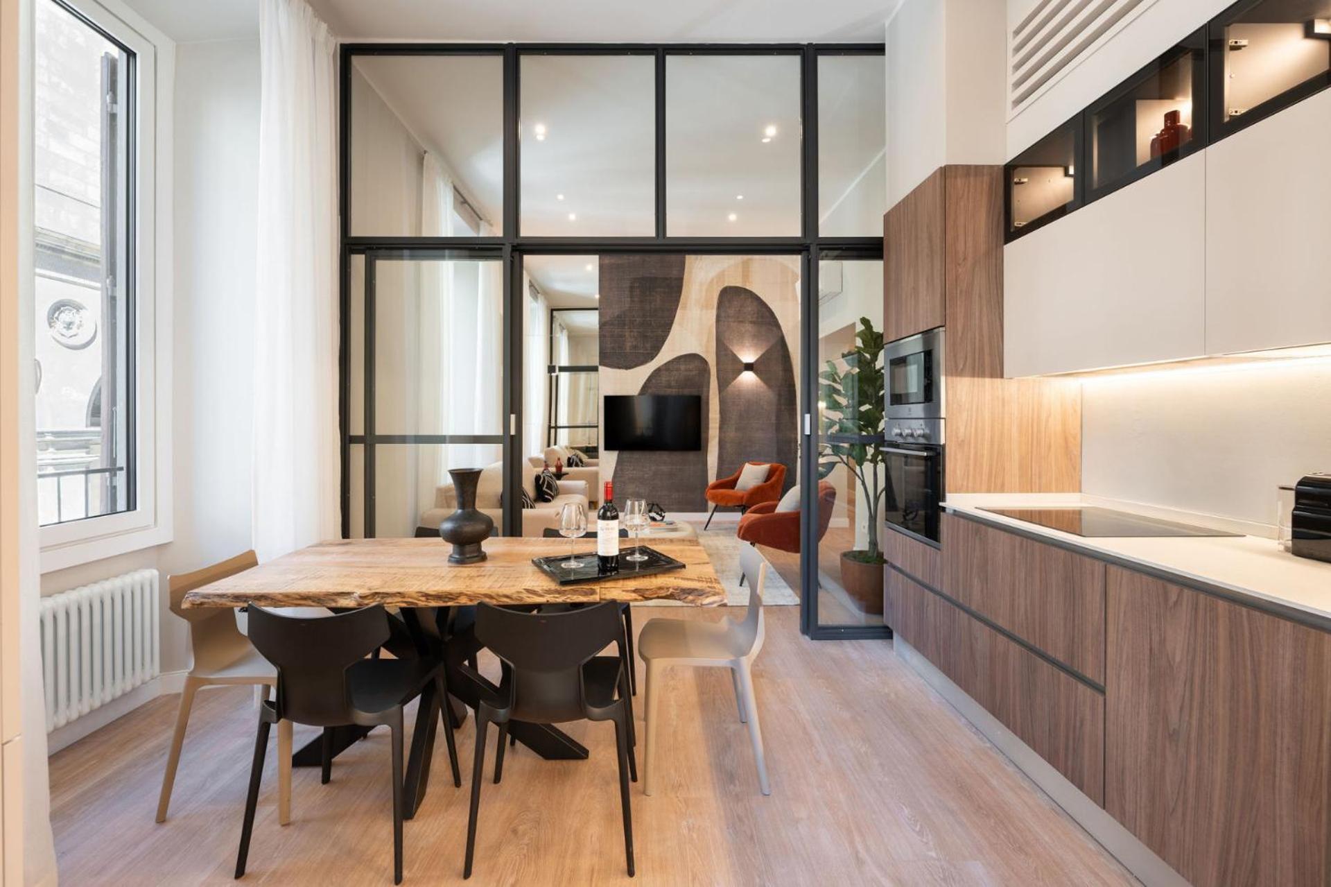 -the Tangerine Arcade With View Apartment *