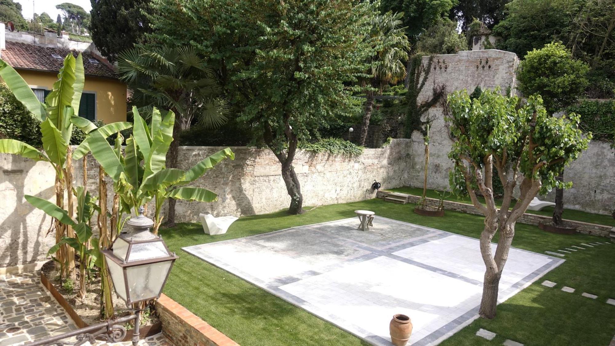 Aparthotel Numa Palazzo San Niccolo Florence