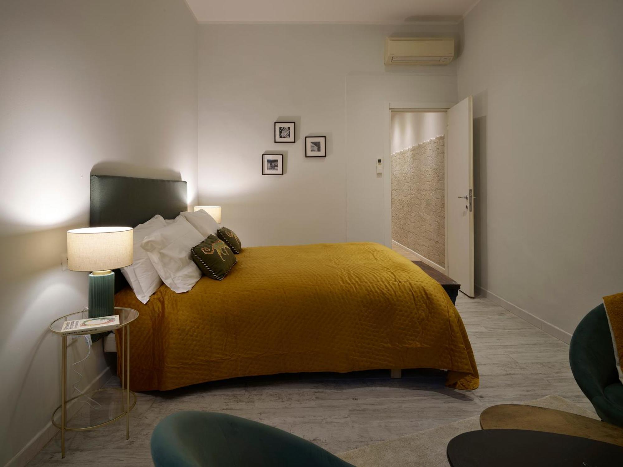 Bright 3-bedroom With Patio In Historic Center Near Duomo Apartment Florence