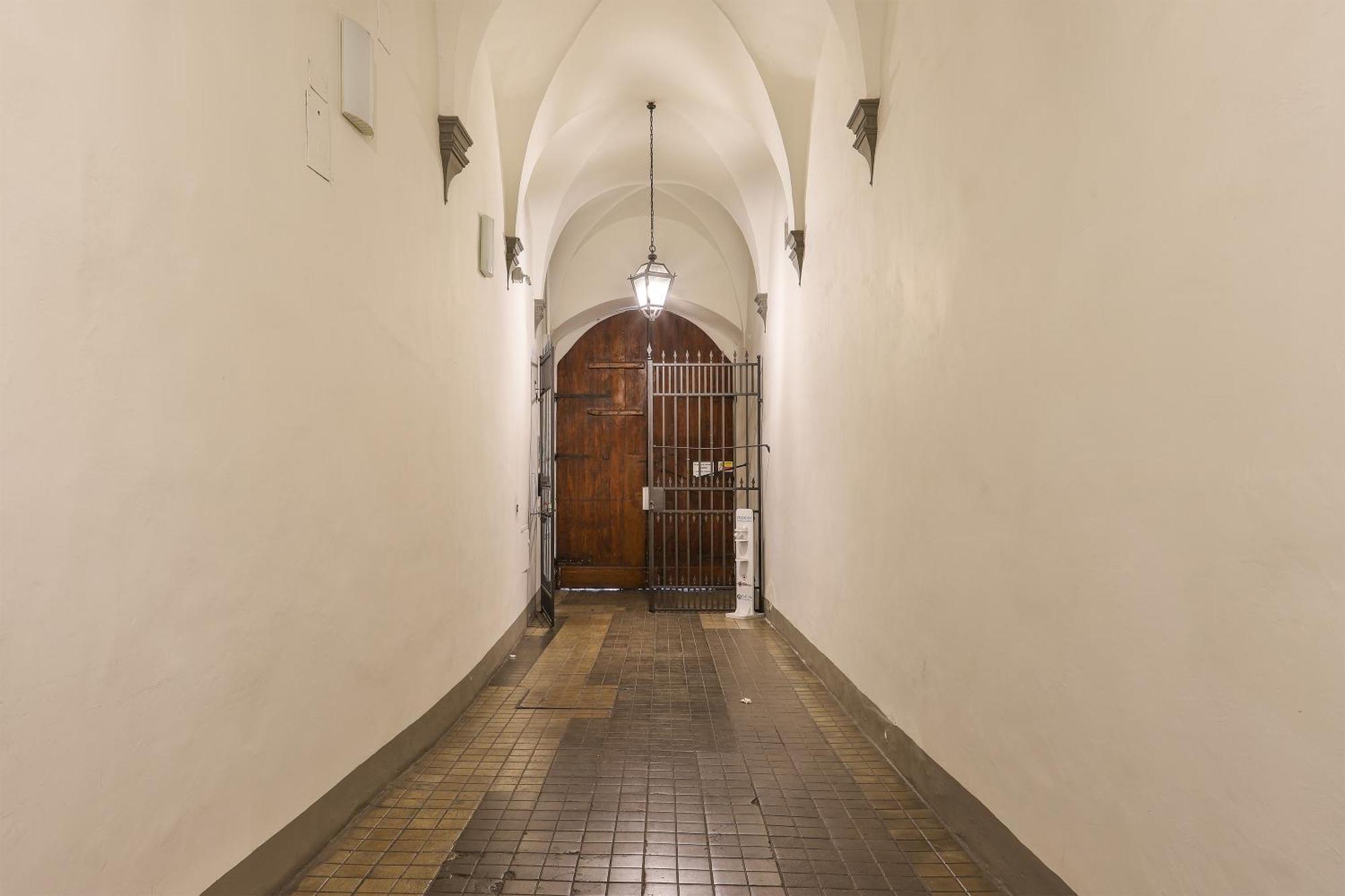 2 Bedroom With Terrace * Florence
