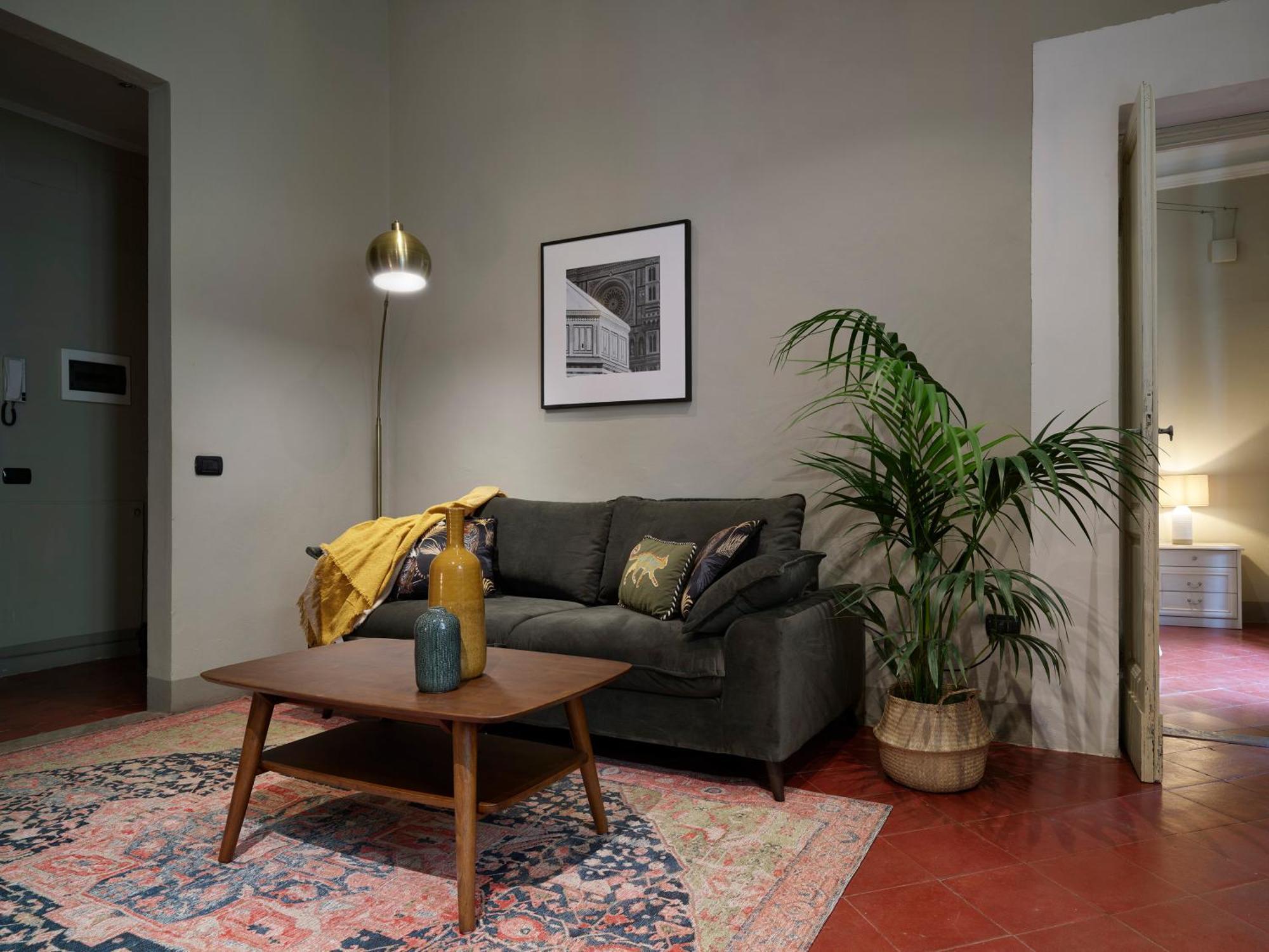 Charming & Authentic 1br In Historic Center, Near The Duomo *
