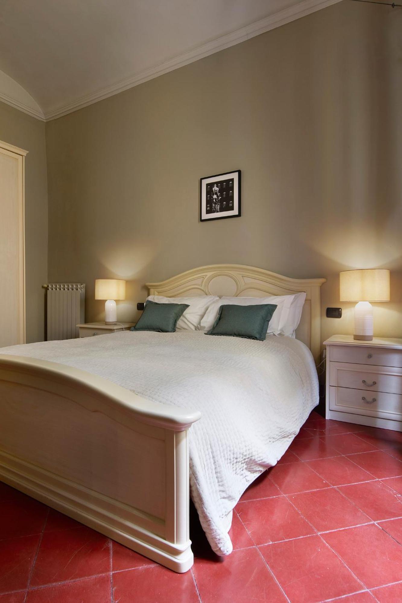 Apartment Charming & Authentic 1br In Historic Center, Near The Duomo Florence