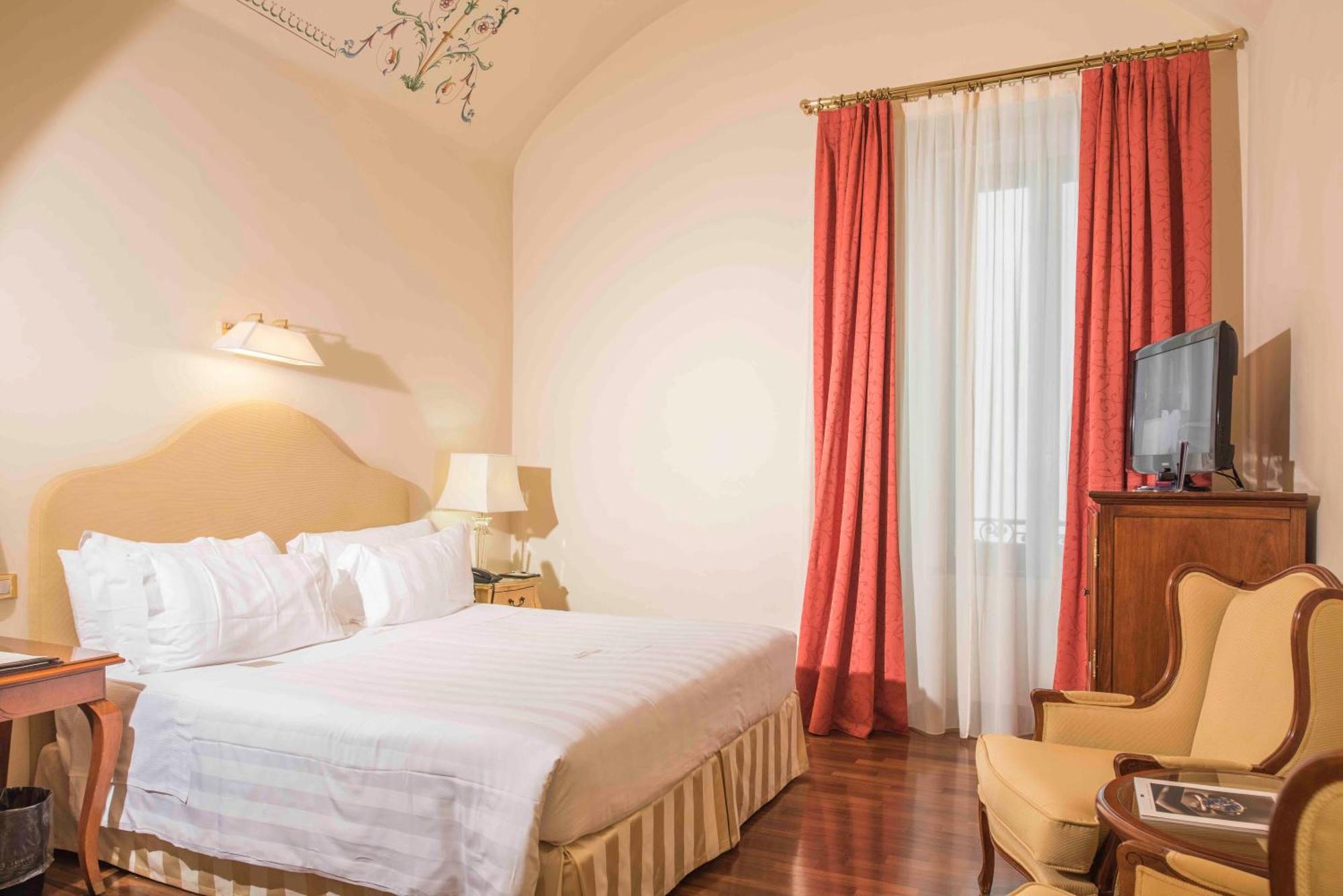 Hotel Golden Tower & Florence