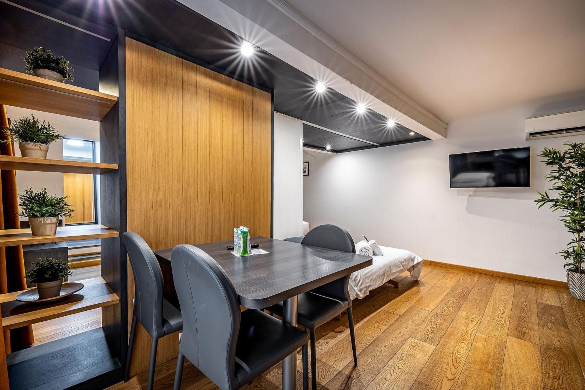 Couette-café Martelli 6 & 3*