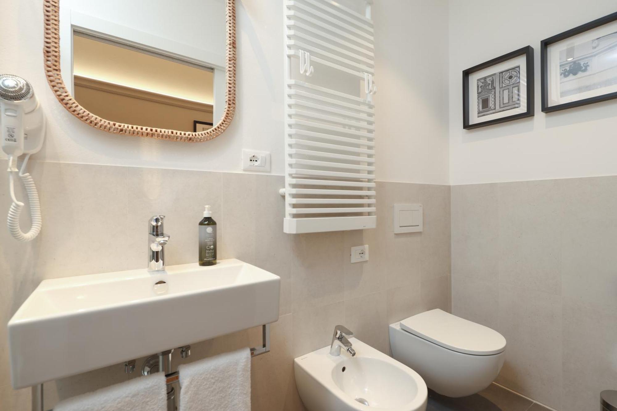 N7 Guest house *
