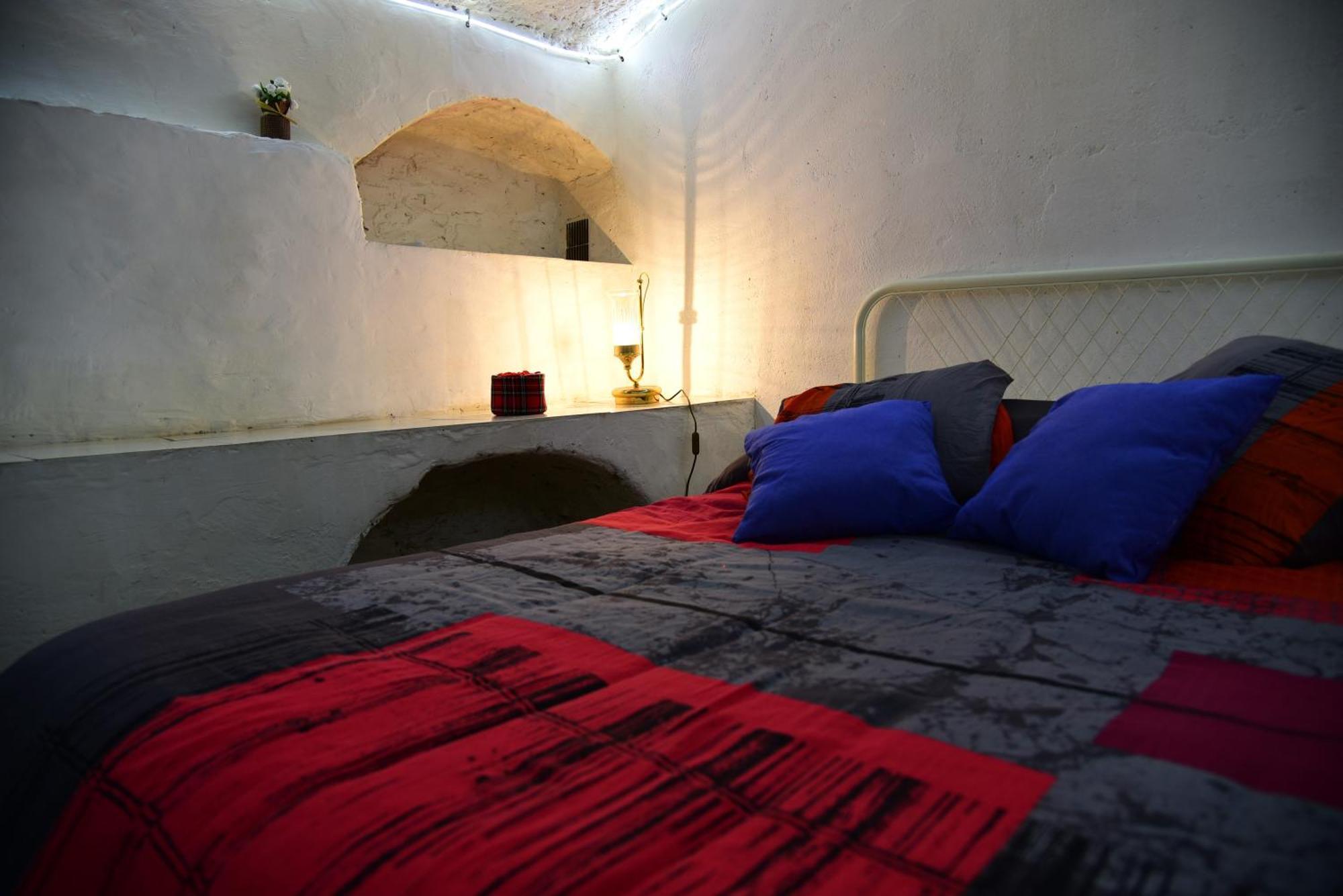 Apartment Il Segreto Di Via Laura - House In *