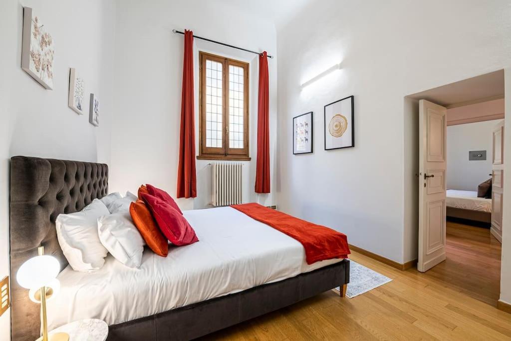Apartment Palace Strozzi 200mq Penthouse 3 King Size *