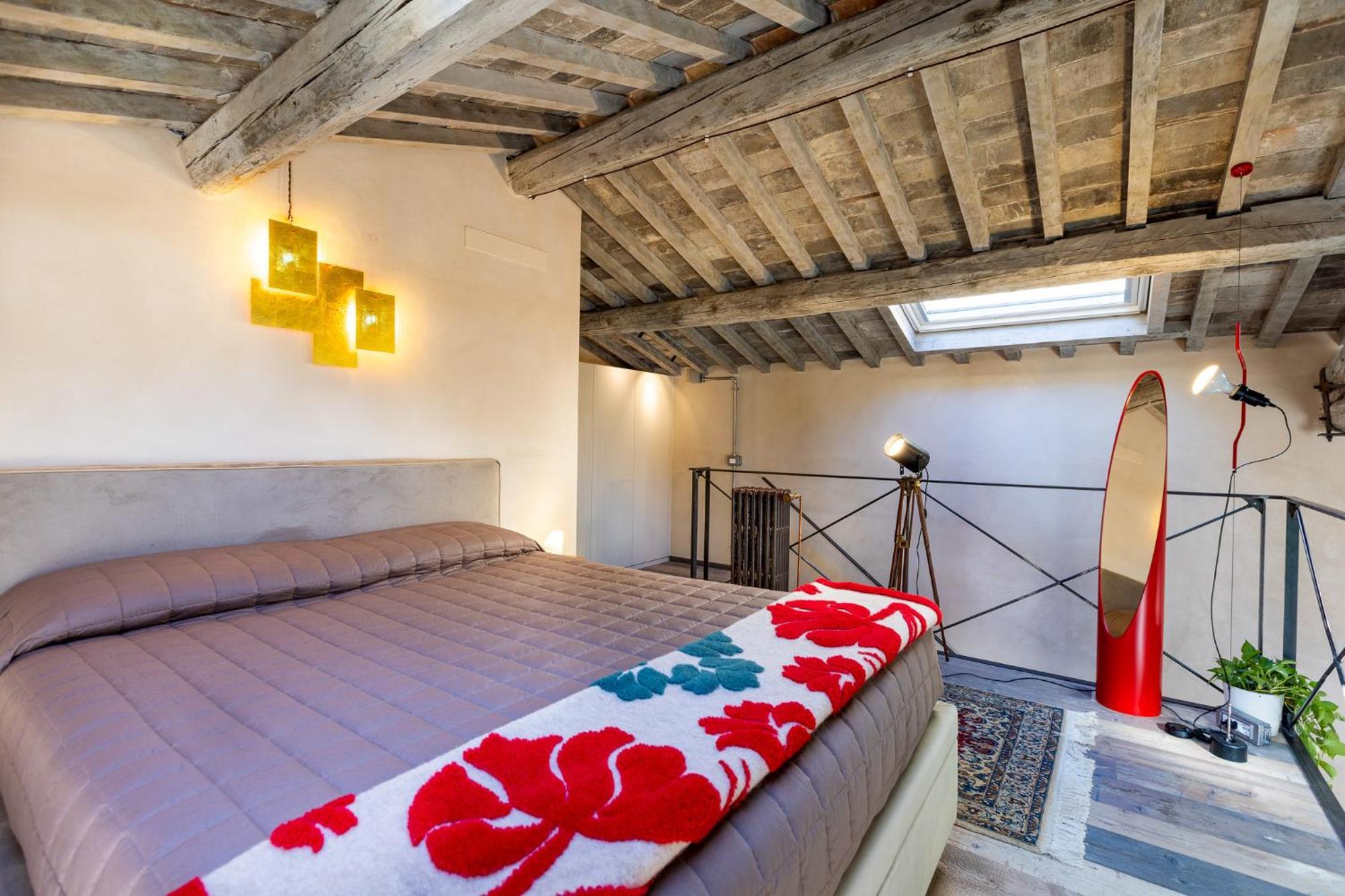 Apartment The Urban Loft By Mmega *