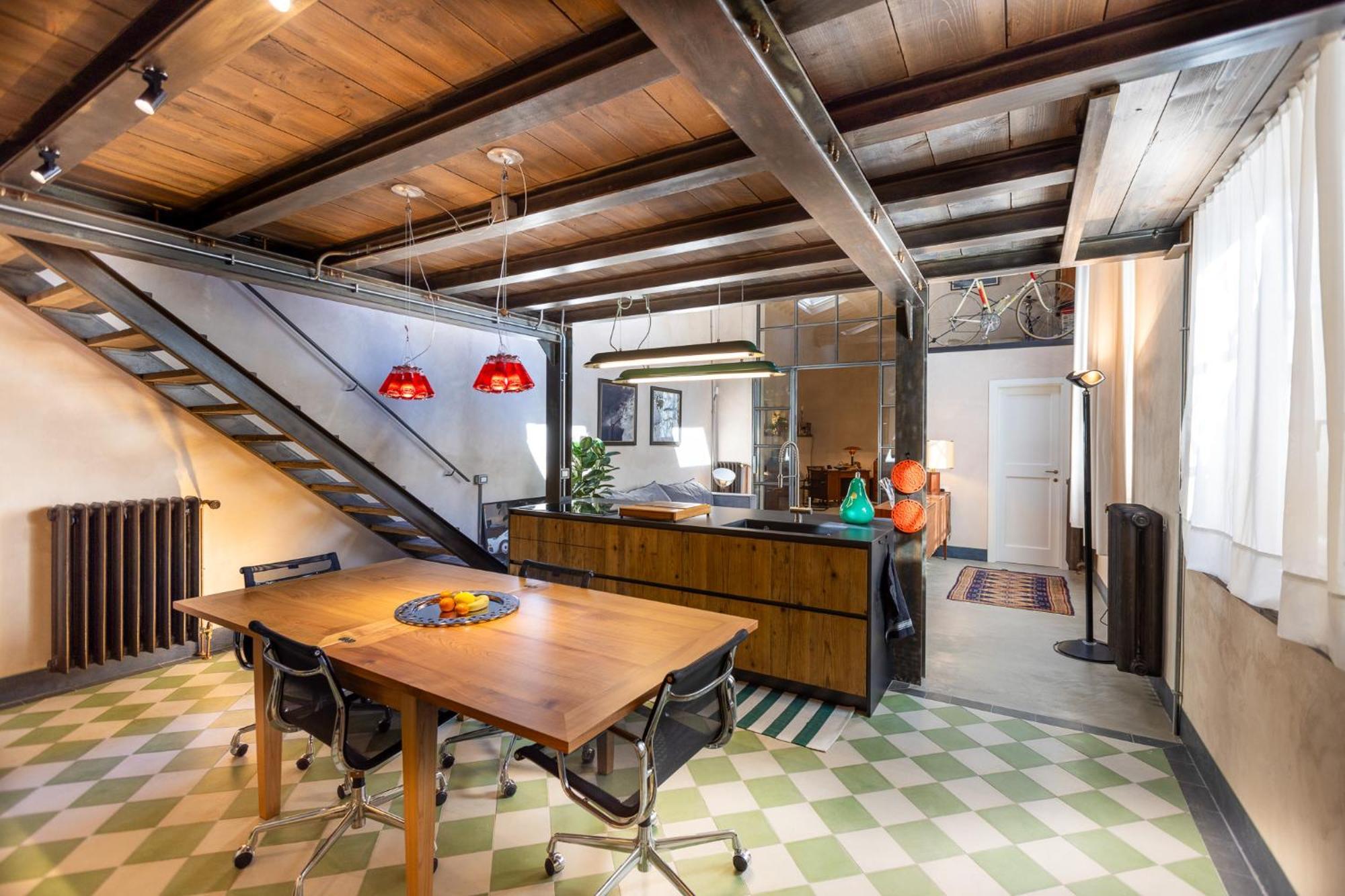 Apartment The Urban Loft By Mmega