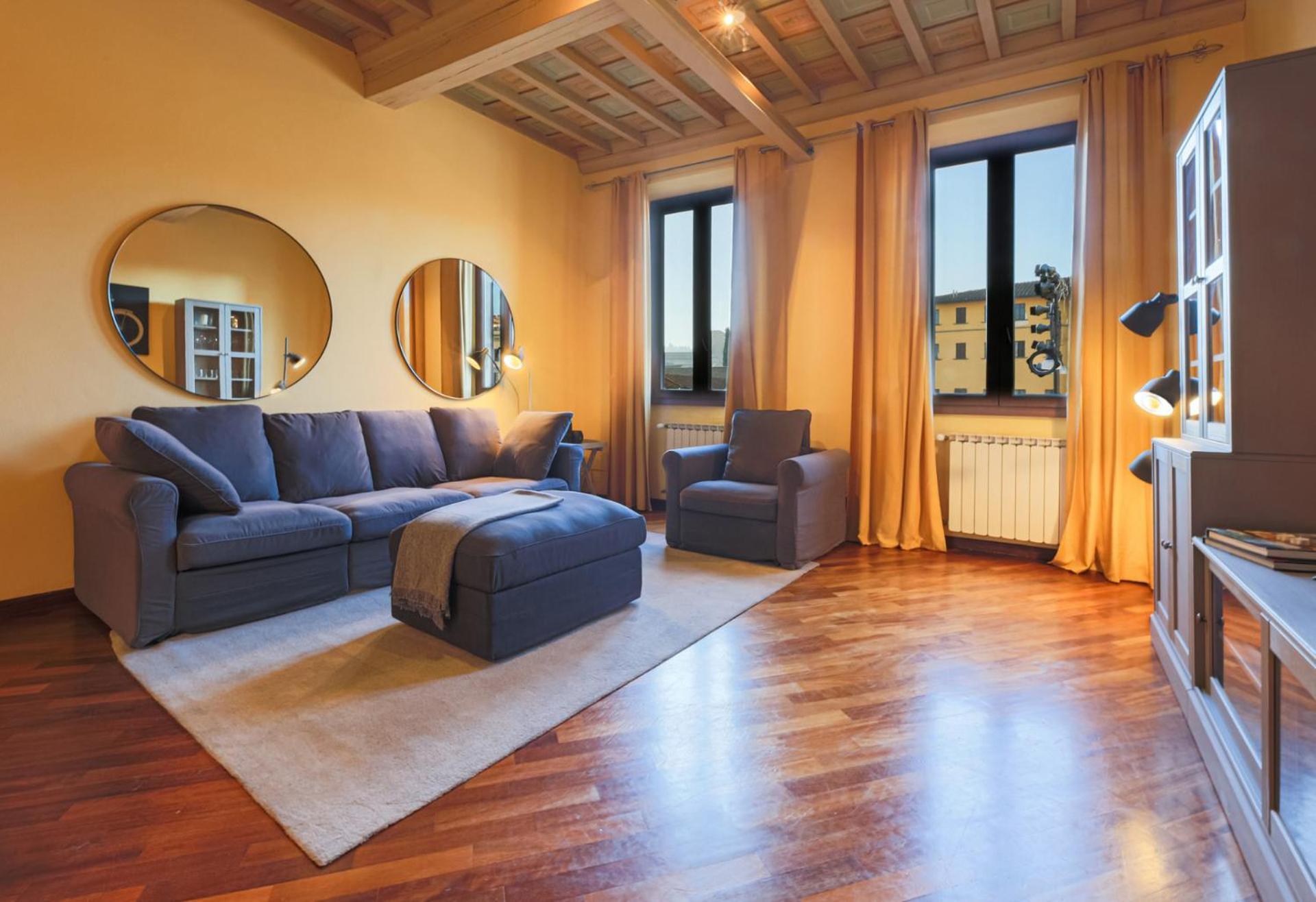 Florence- Dante's View-piazza Santa Croce In The Heart Of Florence