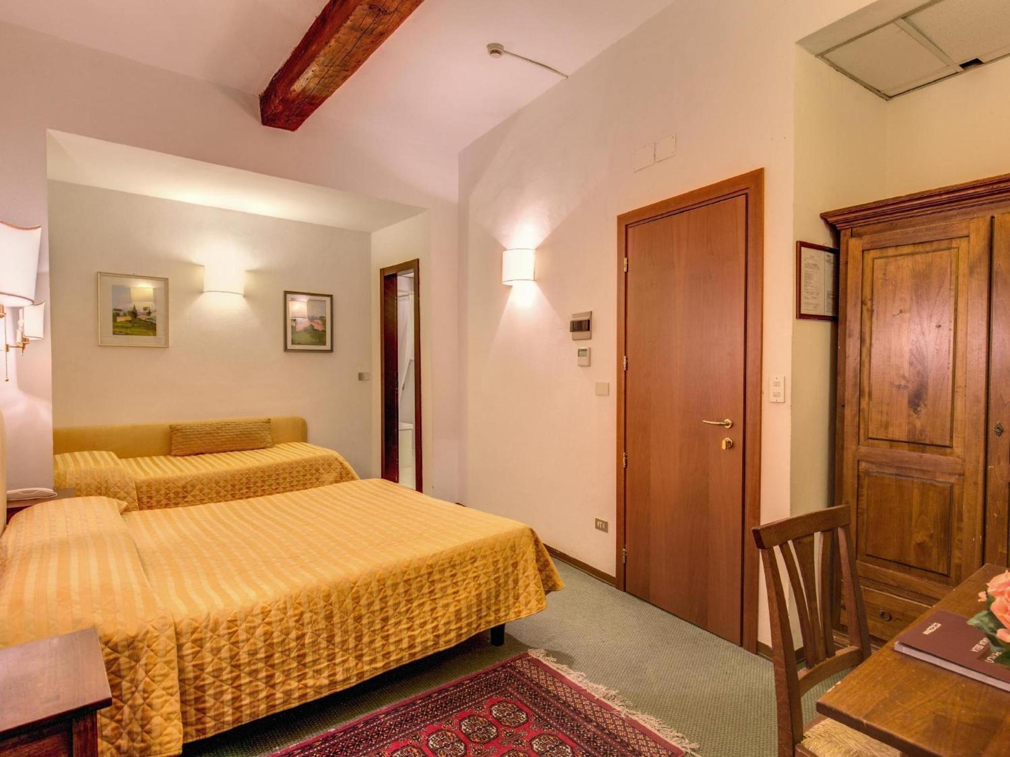 Rex Hotel 3*