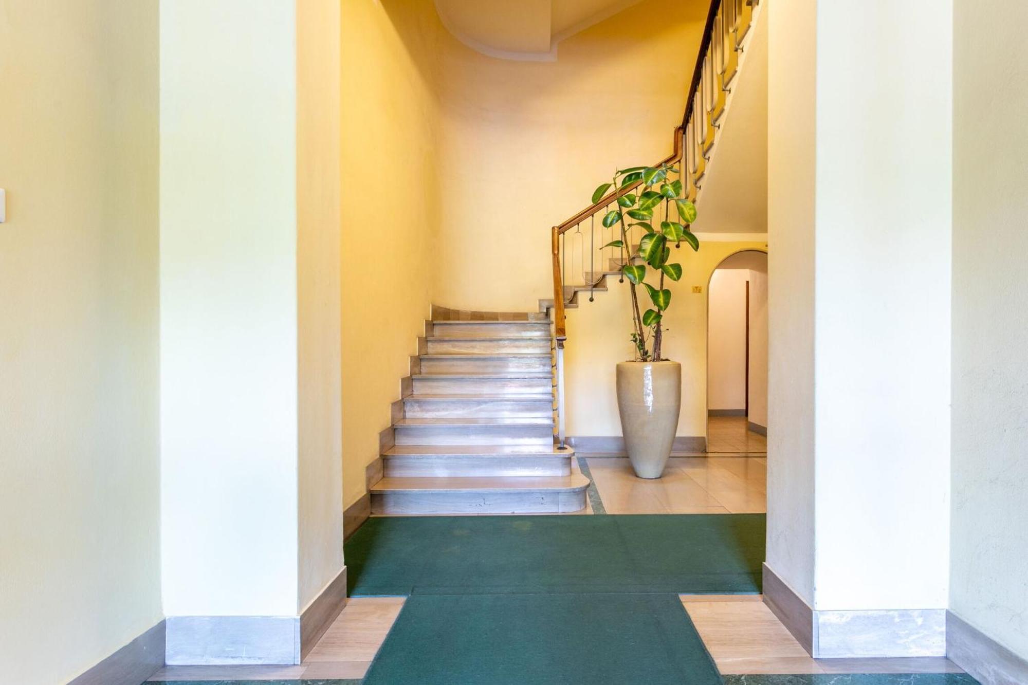 Vespucci 60 Luxury Apt With Garage And Balcony Florence