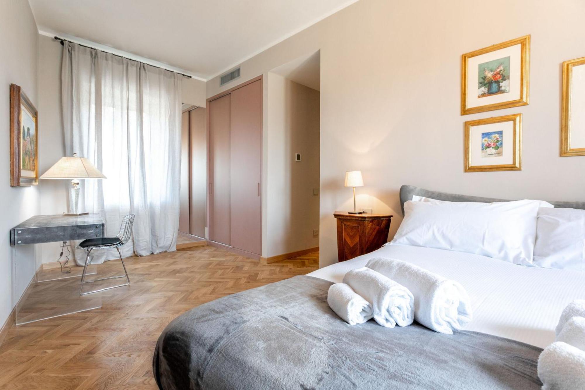 Vespucci 60 Luxury Apt With Garage And Balcony Apartment