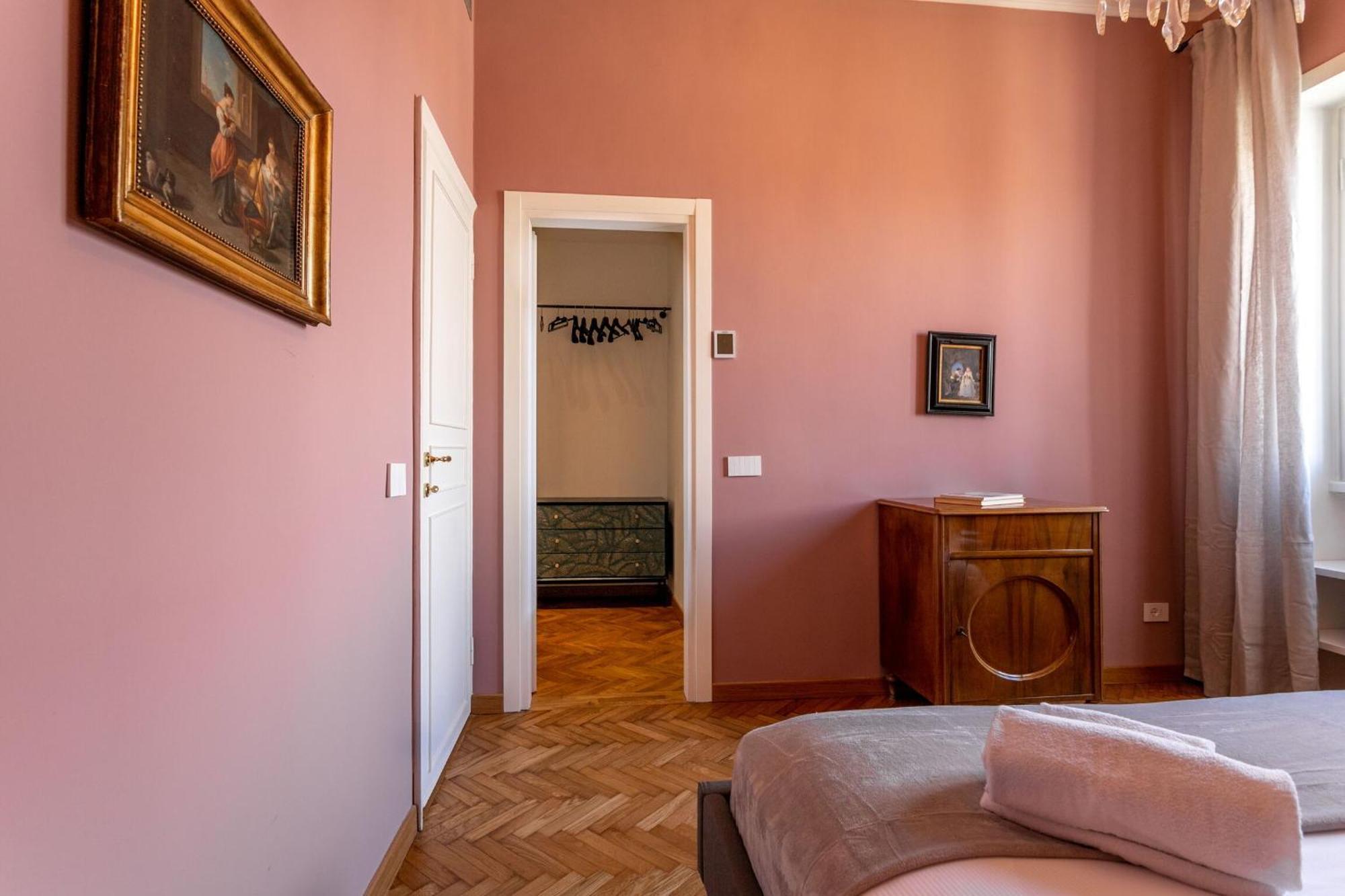 Apartment Vespucci 60 Luxury Apt With Garage And Balcony *