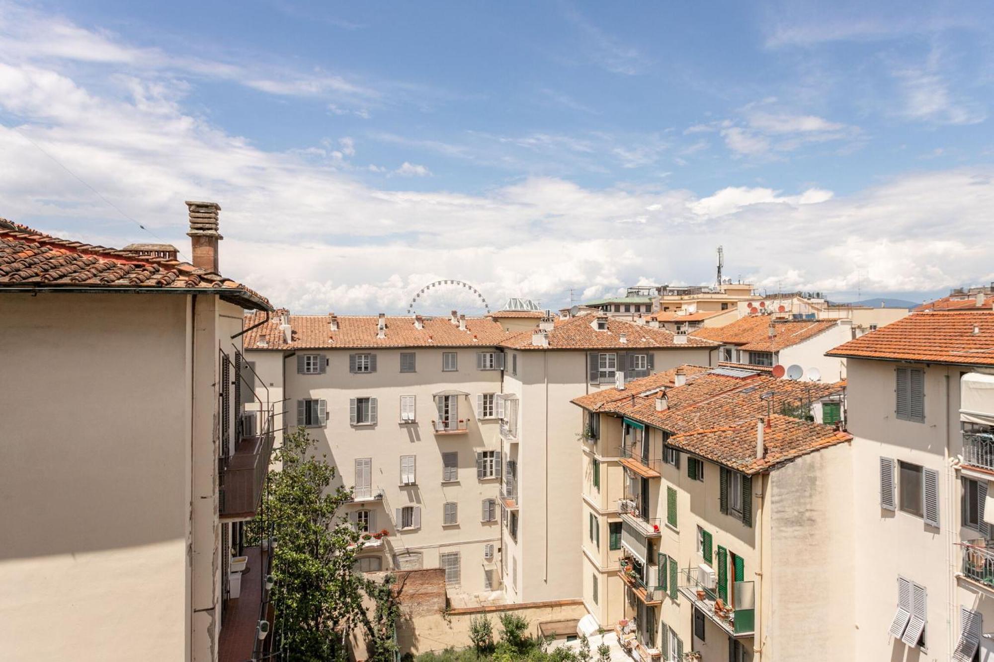 Vespucci 60 Luxury Apt With Garage And Balcony Florence