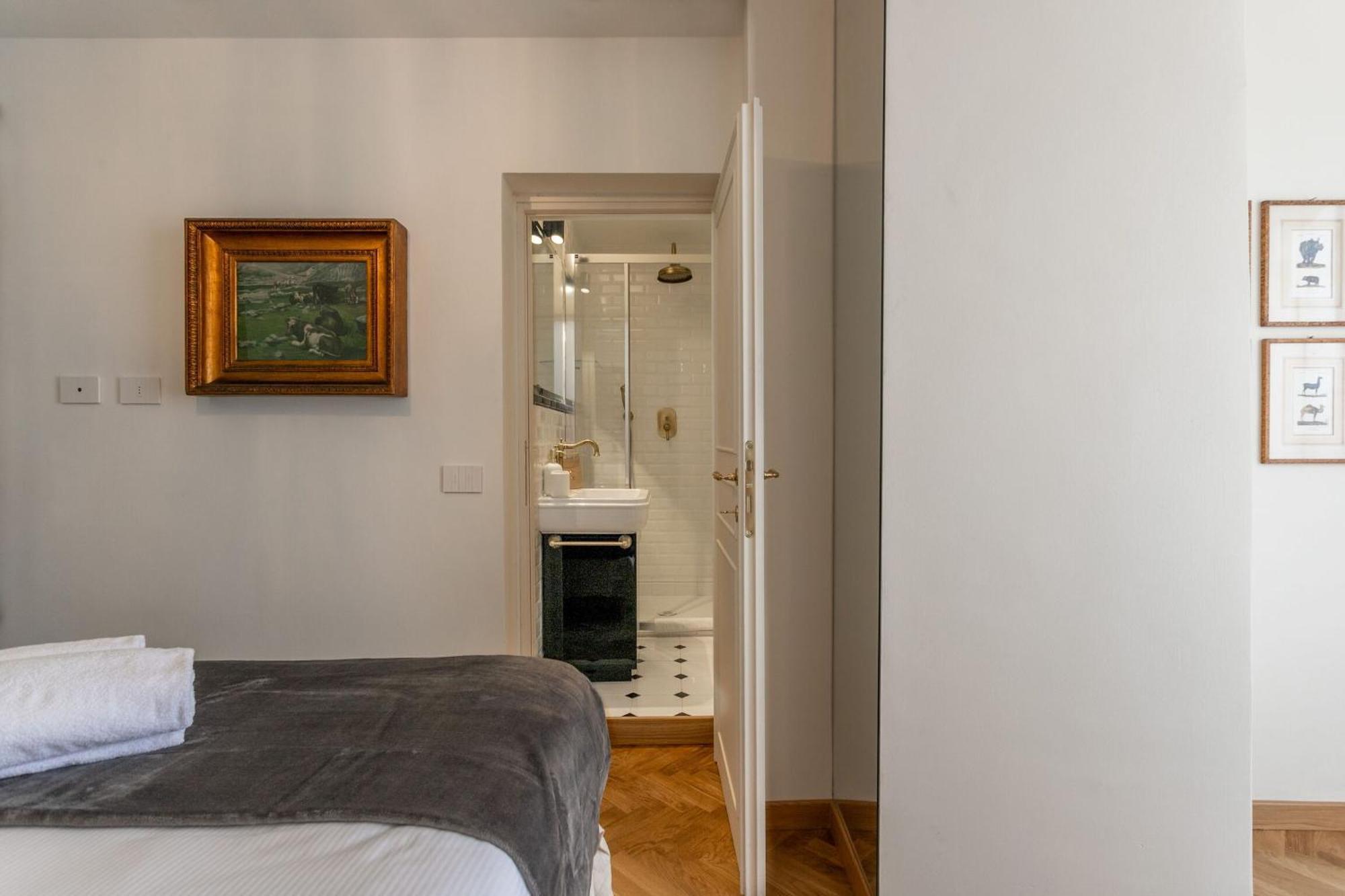 Apartment Vespucci 60 Luxury Apt With Garage And Balcony *