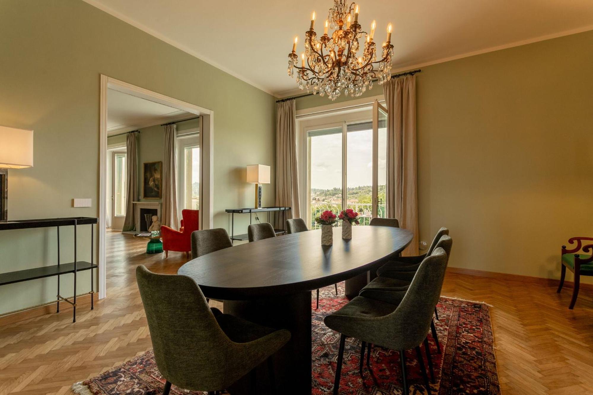 Apartment Vespucci 60 Luxury Apt With Garage And Balcony Florence