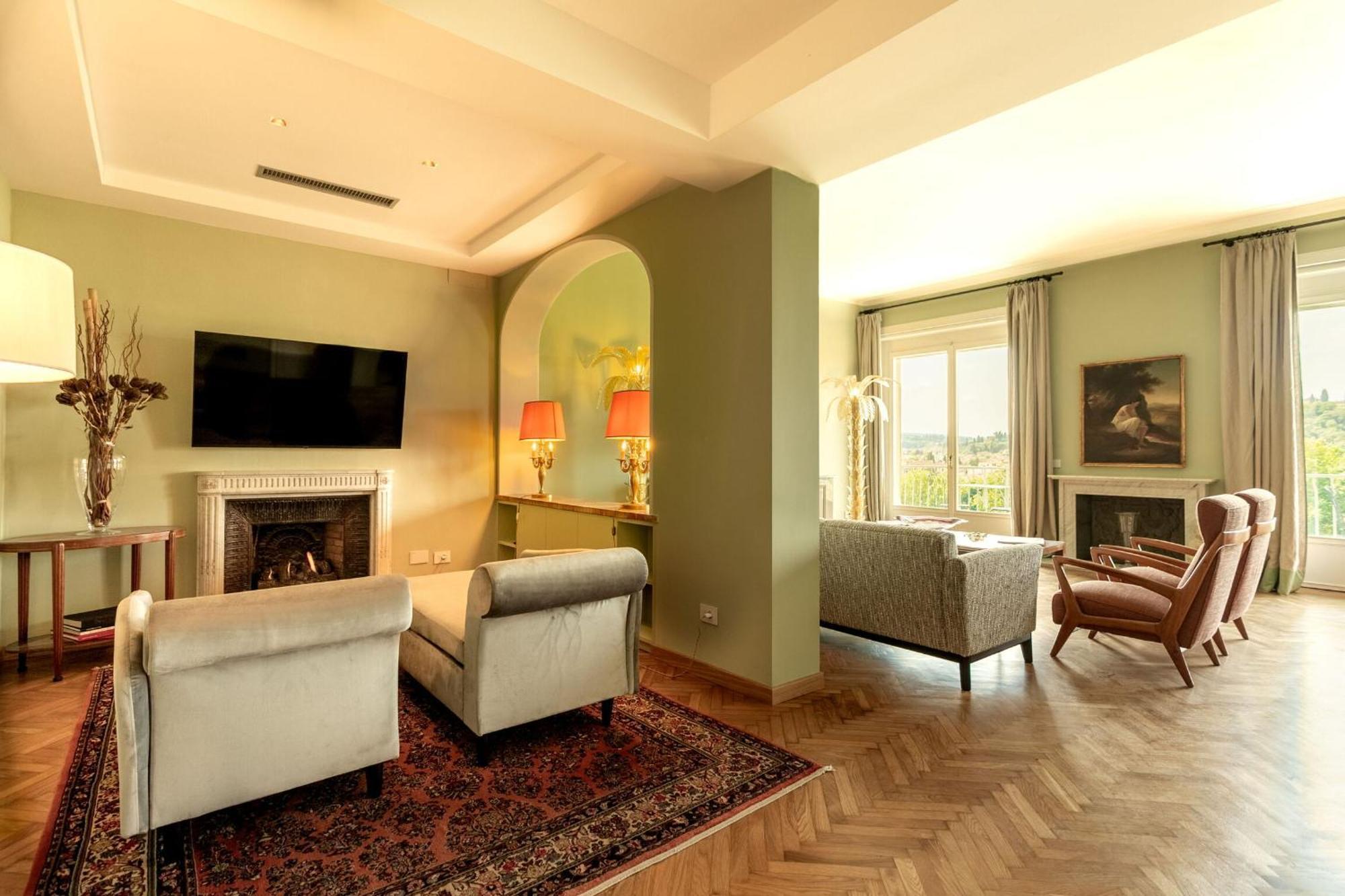 Apartment Vespucci 60 Luxury Apt With Garage And Balcony *