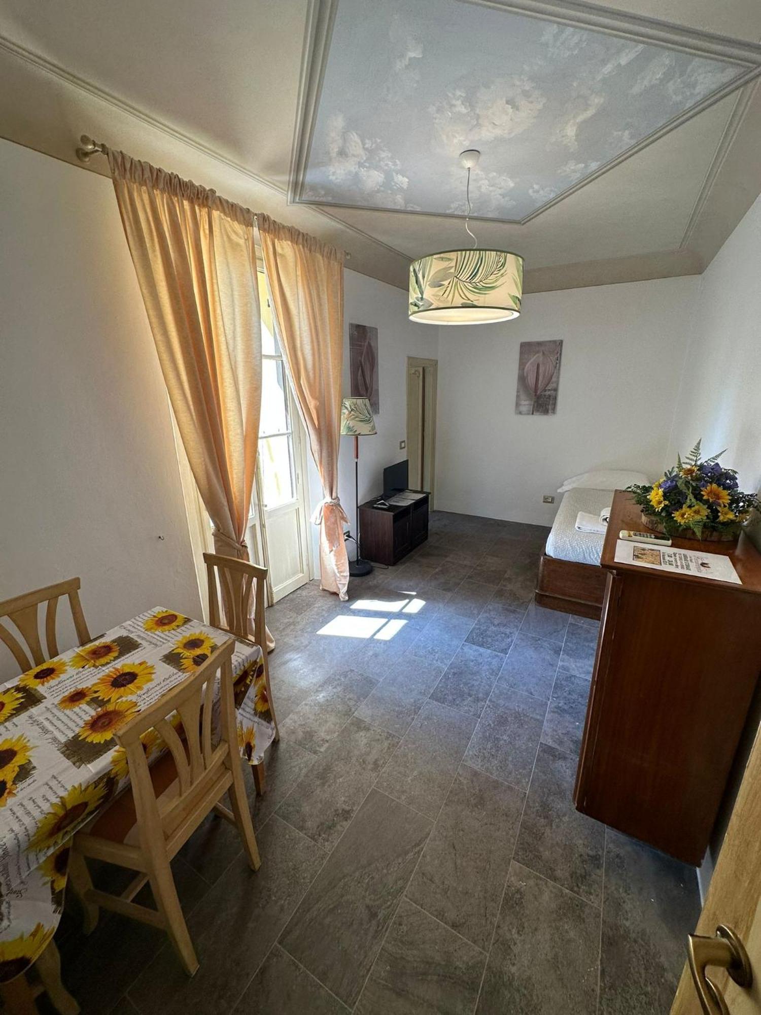Appart hôtel Amalia Guelfa *