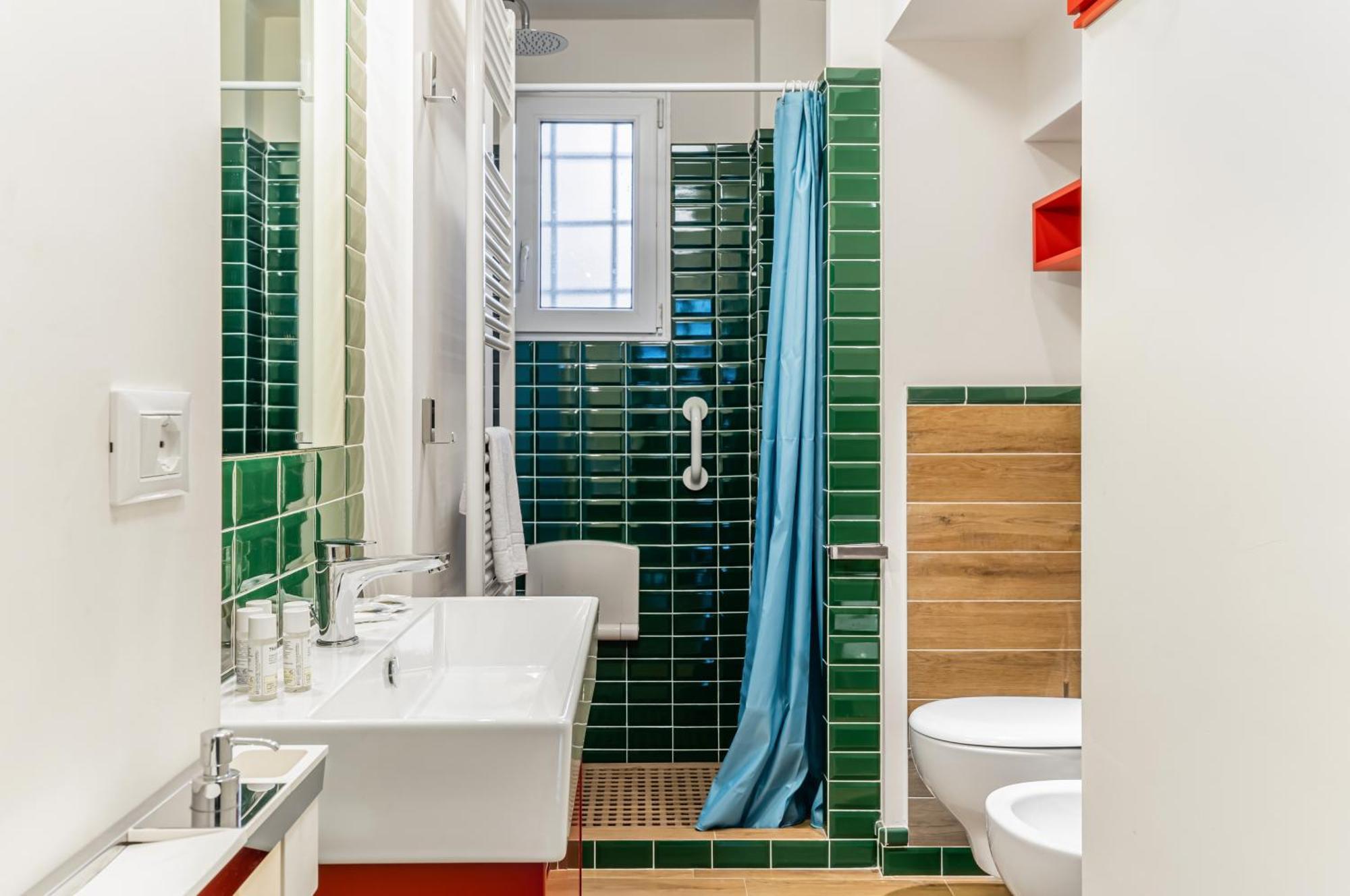 Bright With Private Garden And Balcony Appartement