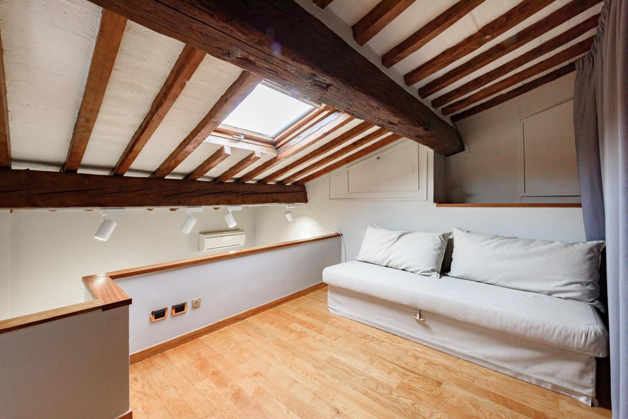 Regina House By Mmega * Florence