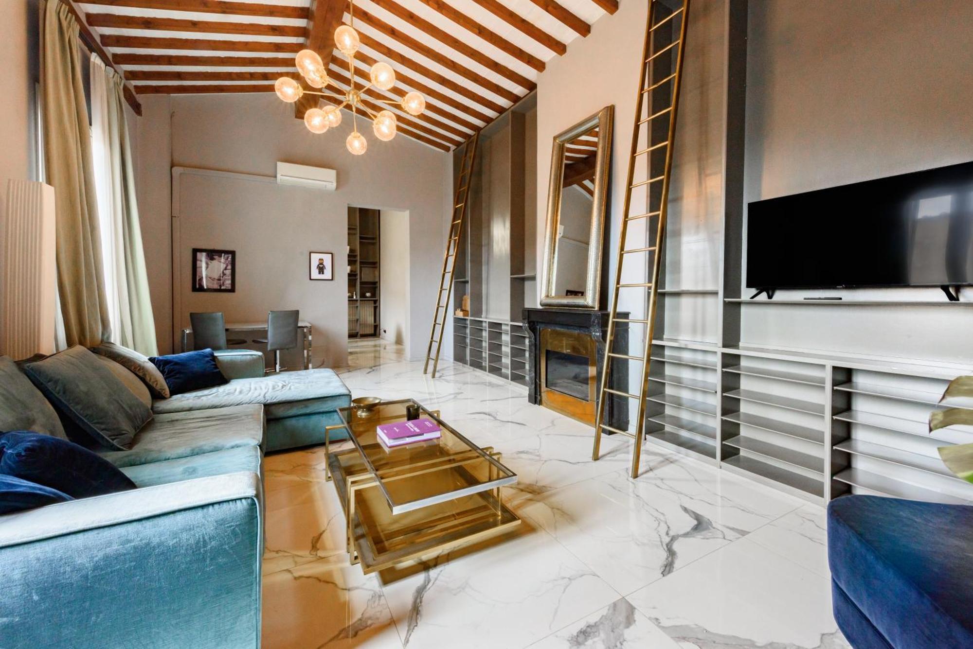 Regina House By Mmega Apartment Florence
