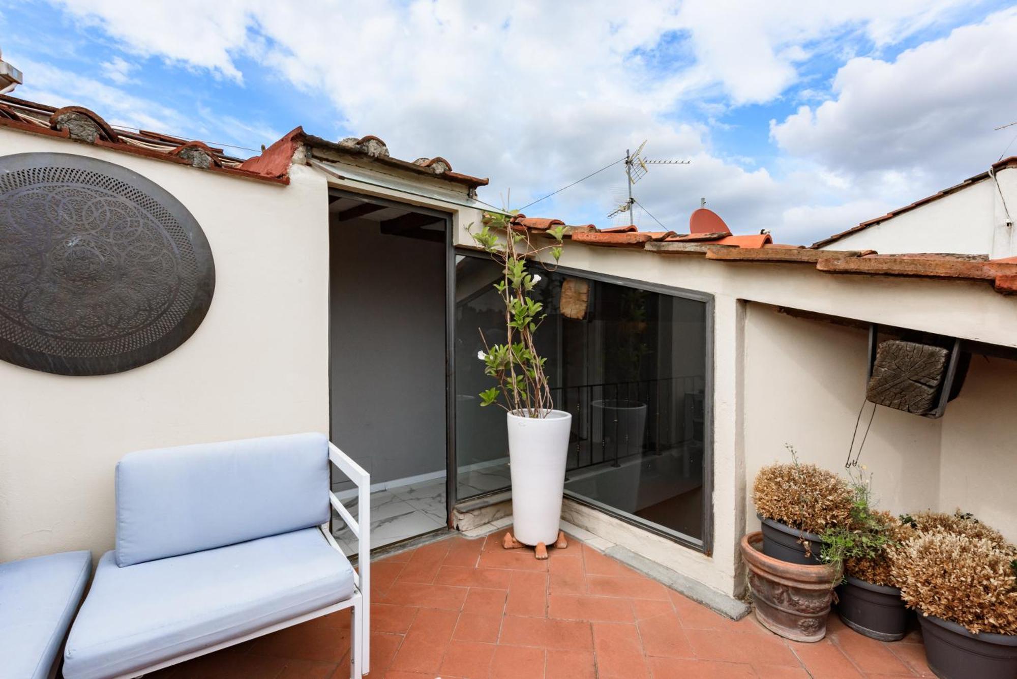 Regina House By Mmega Florence