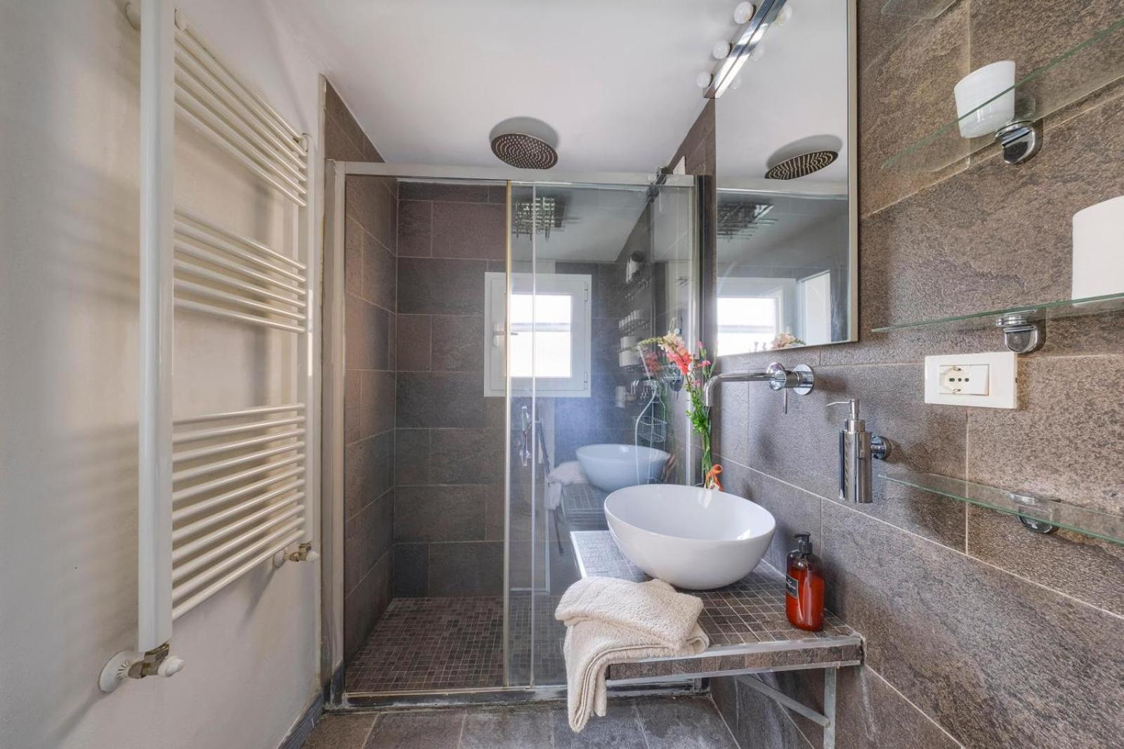 Apartment Moderno A 2 Minuti Dalla Stazione Con Ac E Wifi *