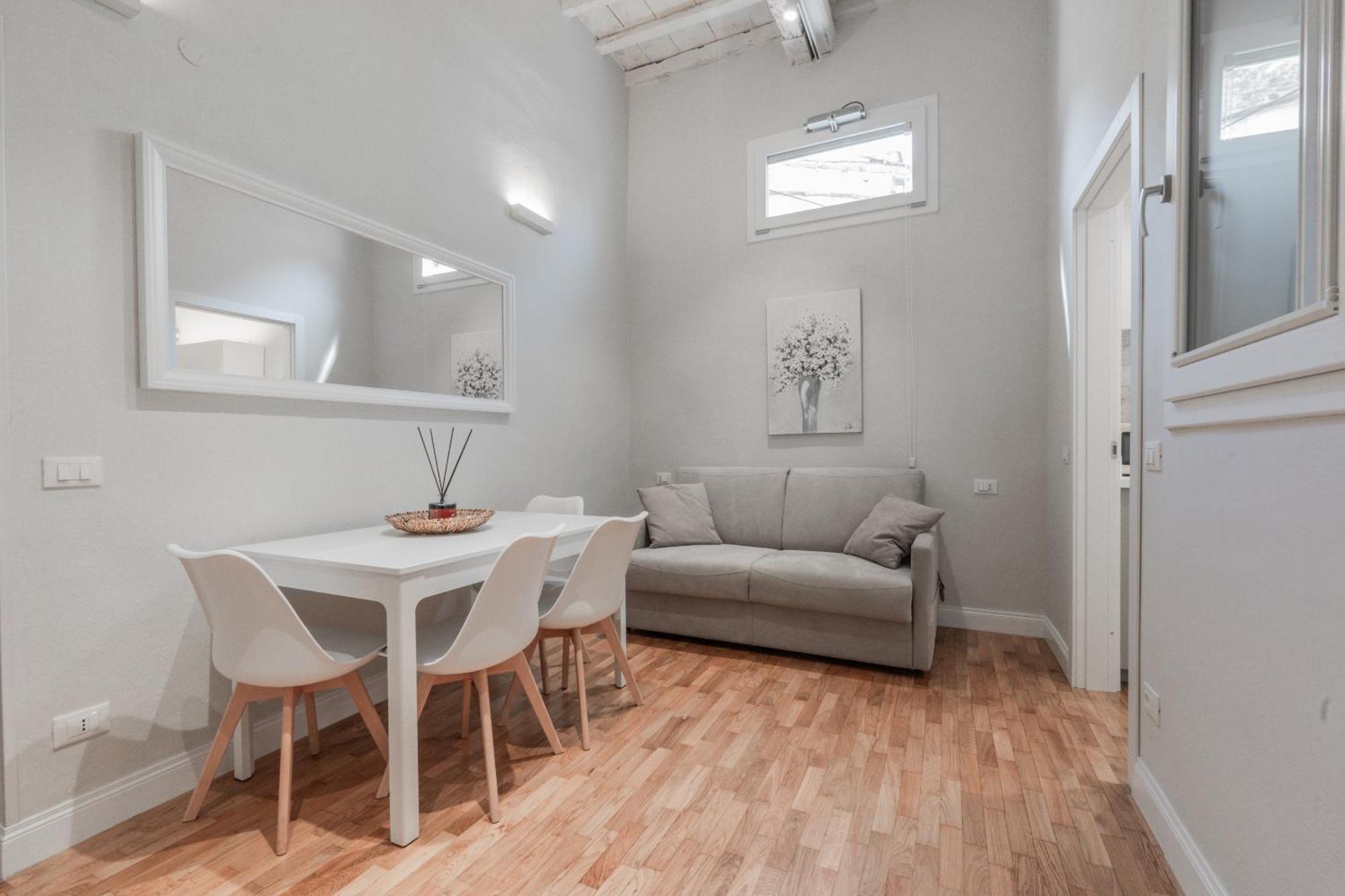 Centro Da Vinci Loft Apartment
