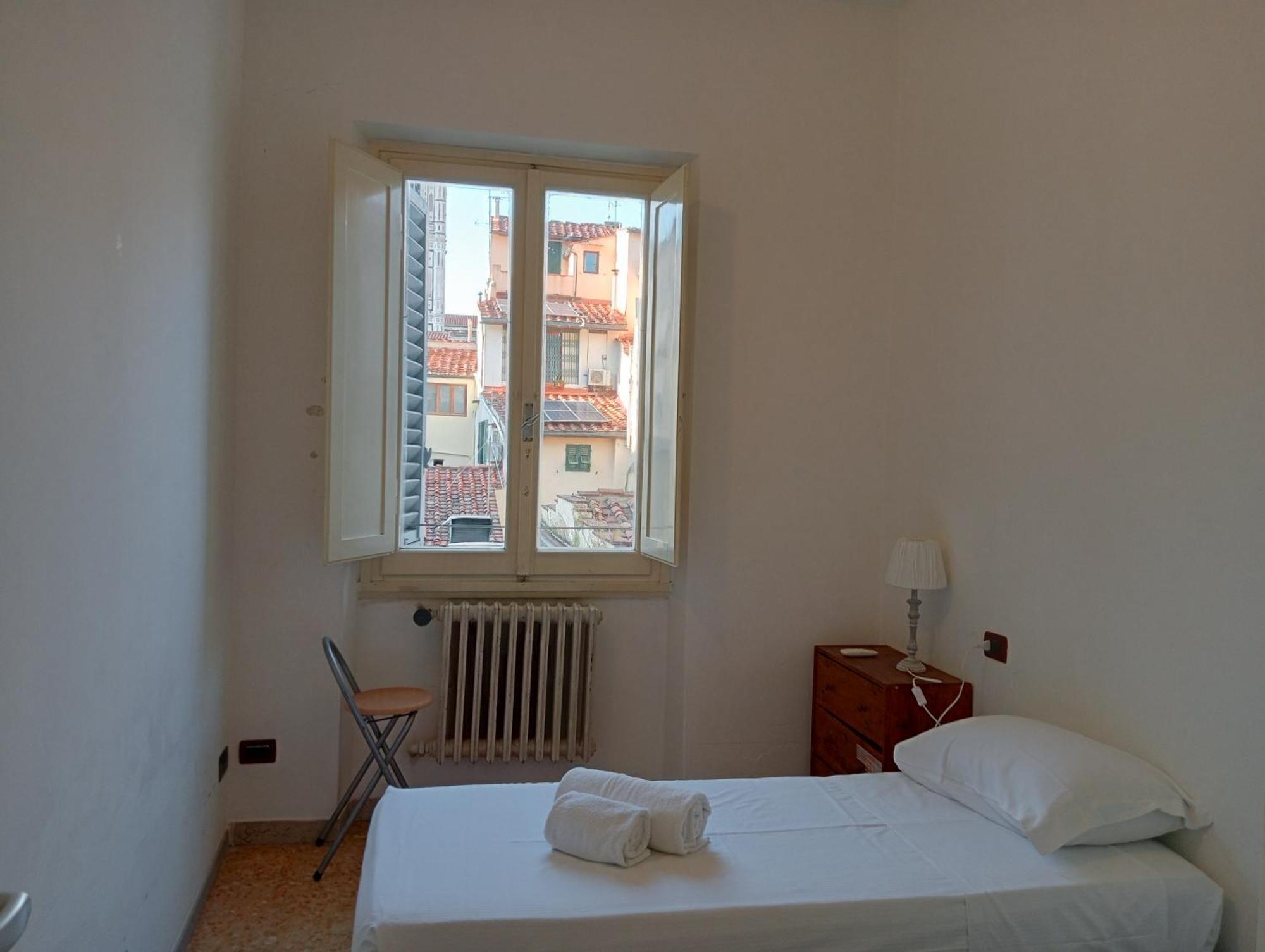 Tavolini 4 * Florence