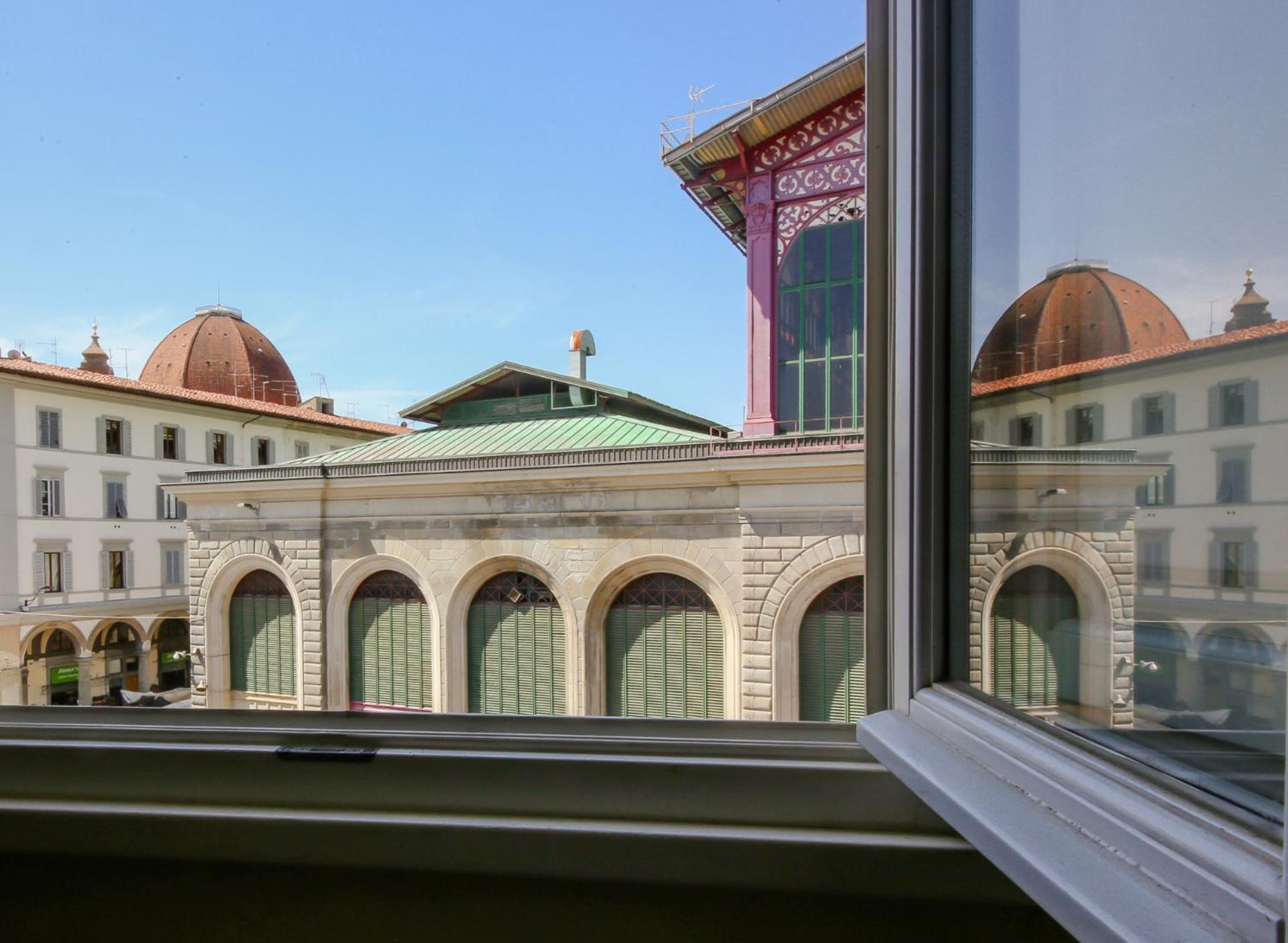 - Sant'orsola With View On The Market Florence