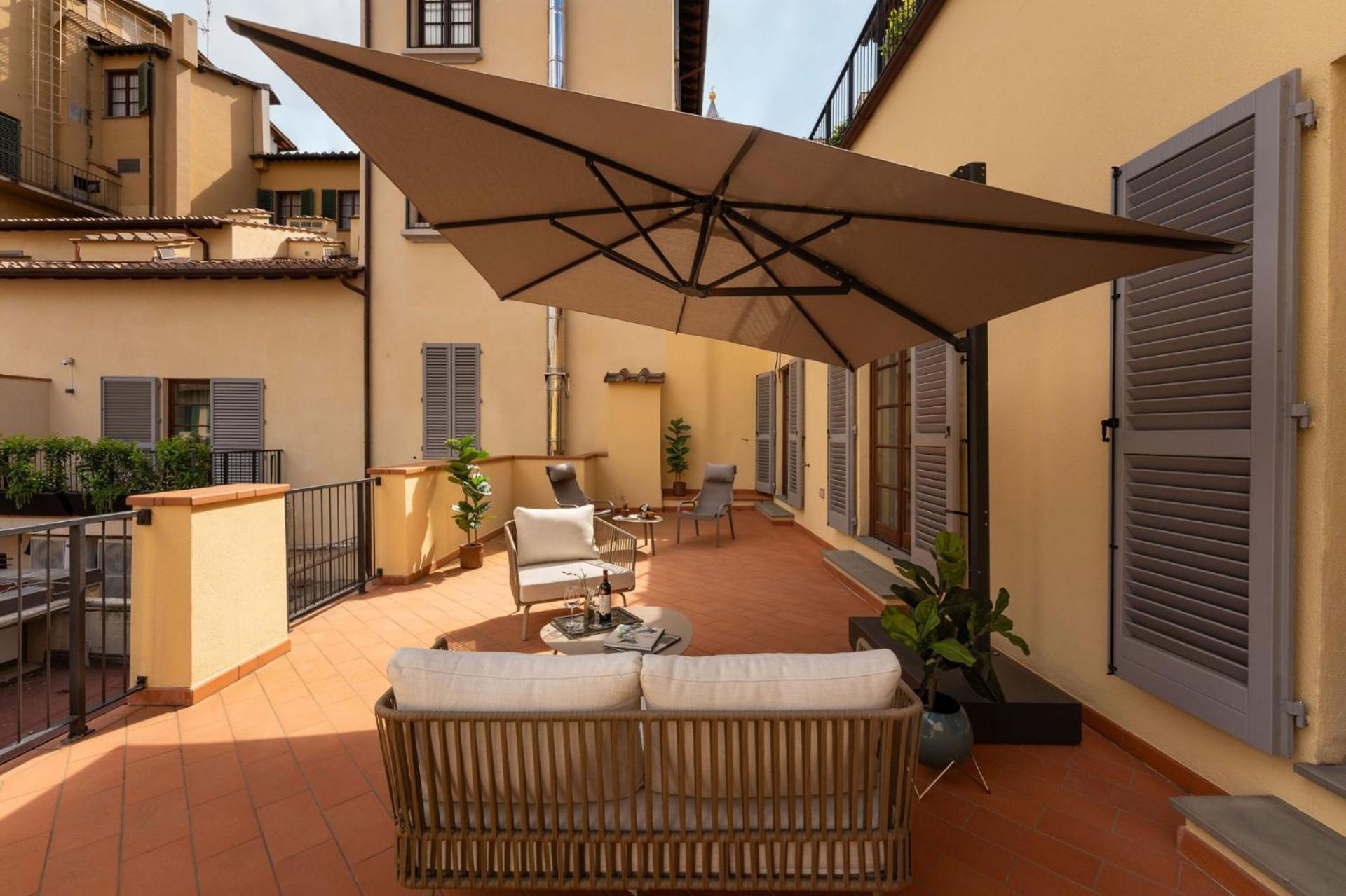 - Modern Florentine Terrace Few Steps From Duomo * Florence