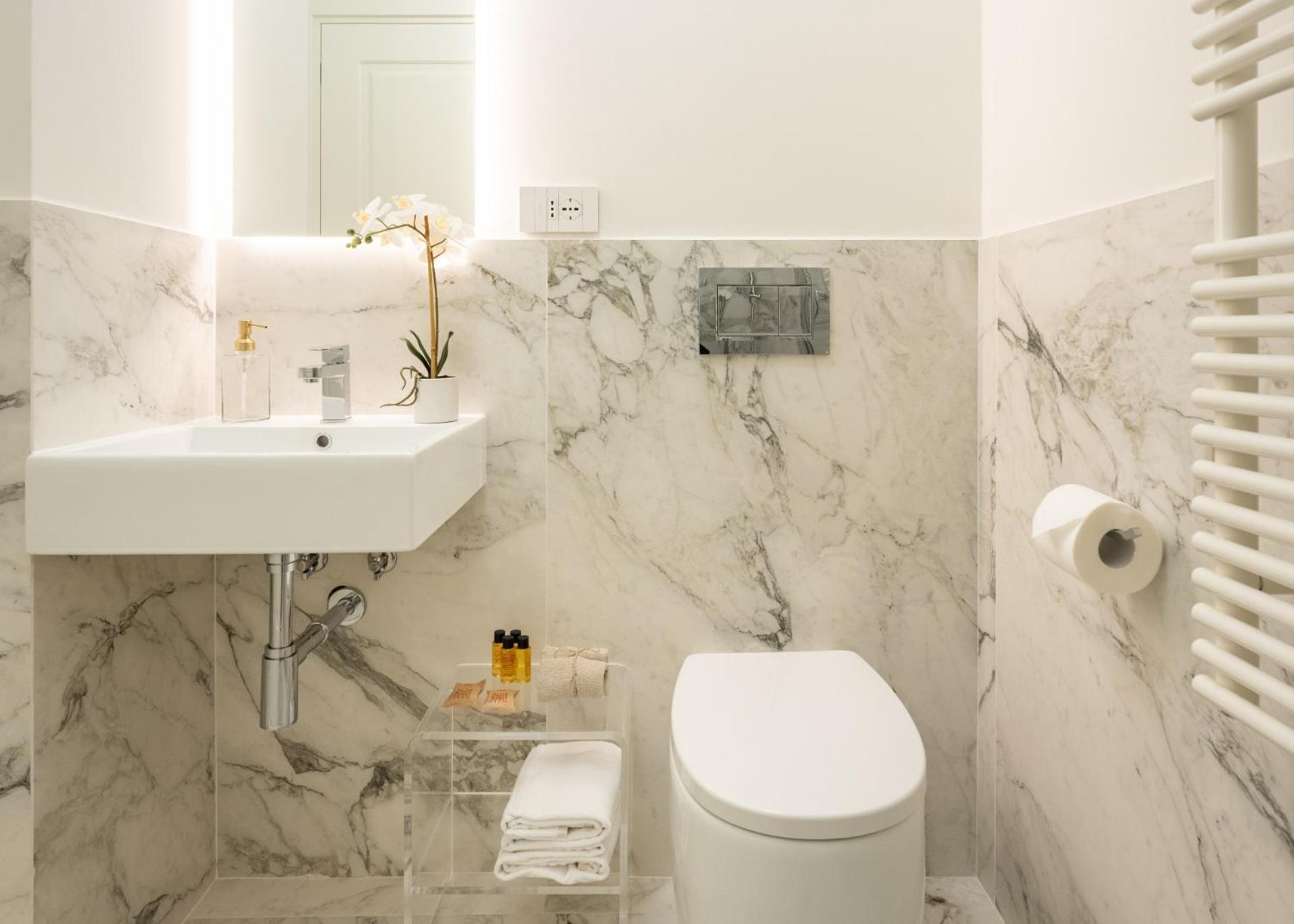 Apartment - Modern Florentine Terrace Few Steps From Duomo *